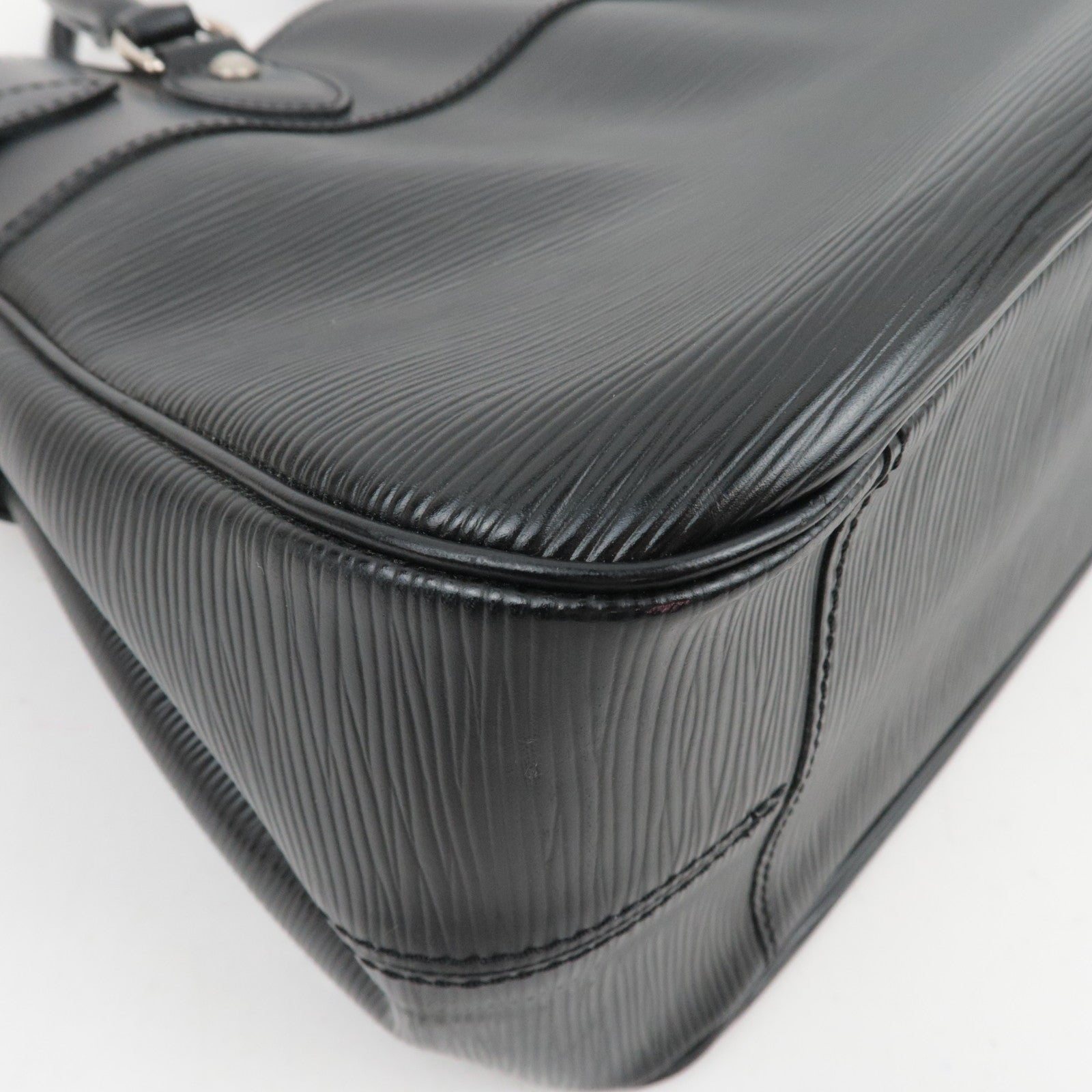 Louis Vuitton Epi Passy PM Handbag Noir M59262