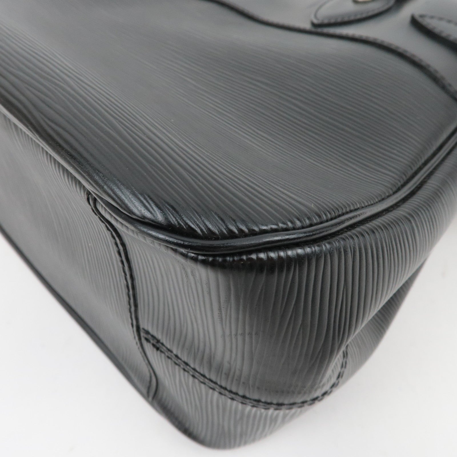 Louis Vuitton Epi Passy PM Handbag Noir M59262