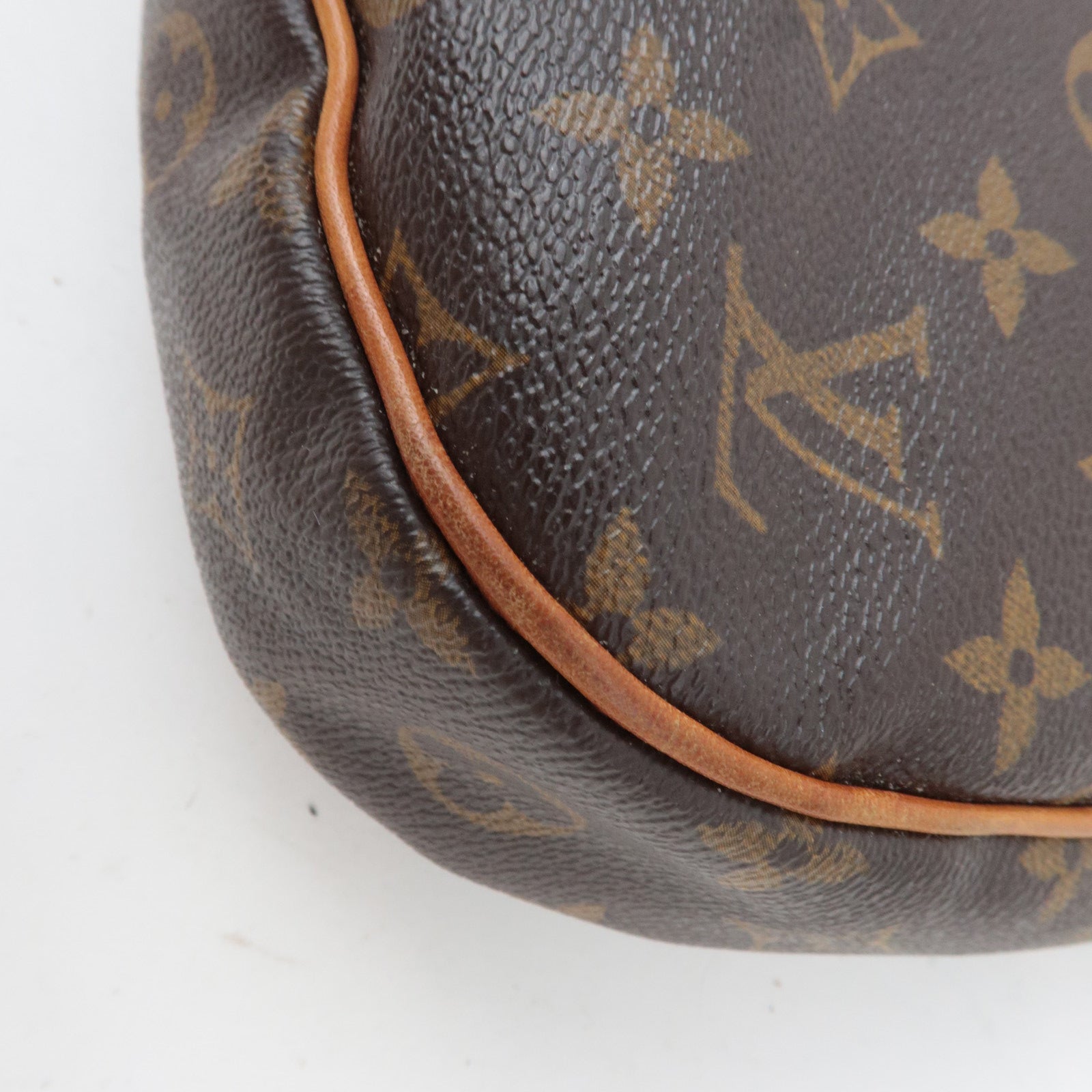 Louis Vuitton Monogram Odeon MM Shoulder Bag M56389