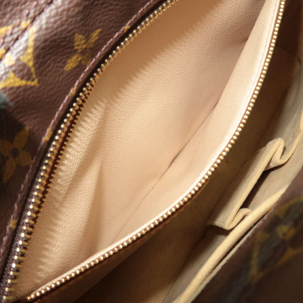 Louis Vuitton Monogram Luco Tote Bag M51155