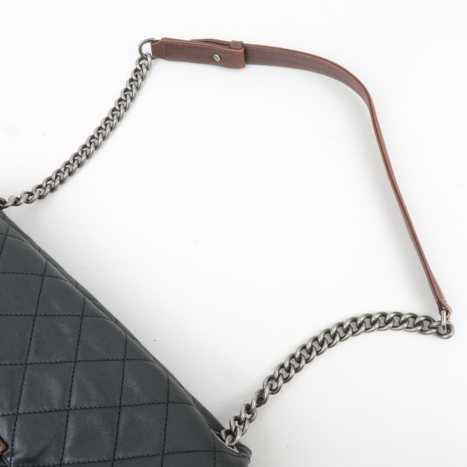 CHANEL Matelasse Lambskin Chain Shoulder Bag Black Brown Silver HDW