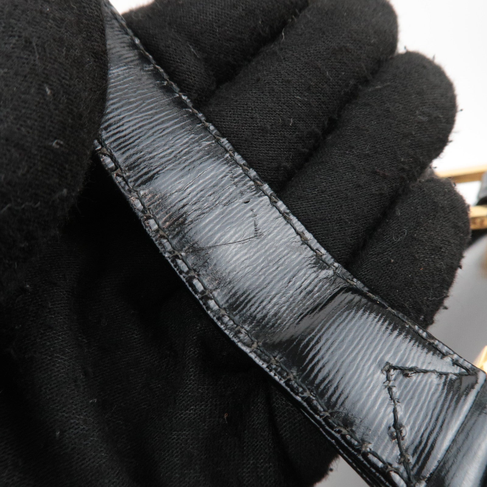 SAINT LAURENT YSL Leather Handbag Black