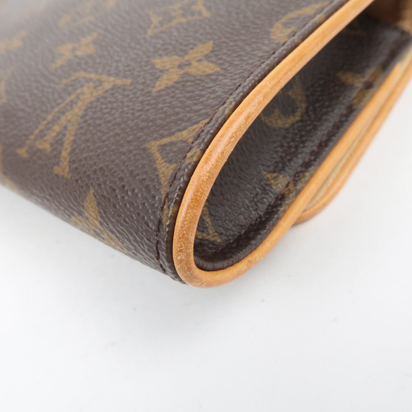 Louis Vuitton Monogram Pochette Twin GM Shoulder Bag M51852