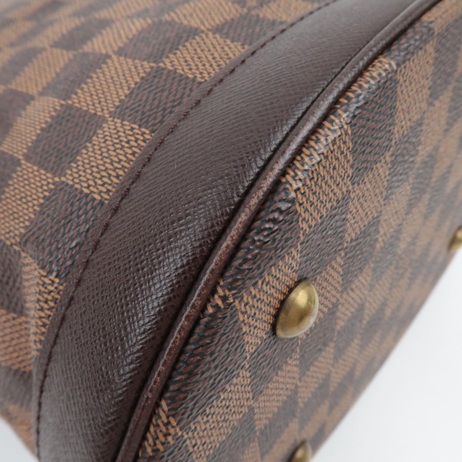 Louis Vuitton Damier Marais Shoulder Bag N42240