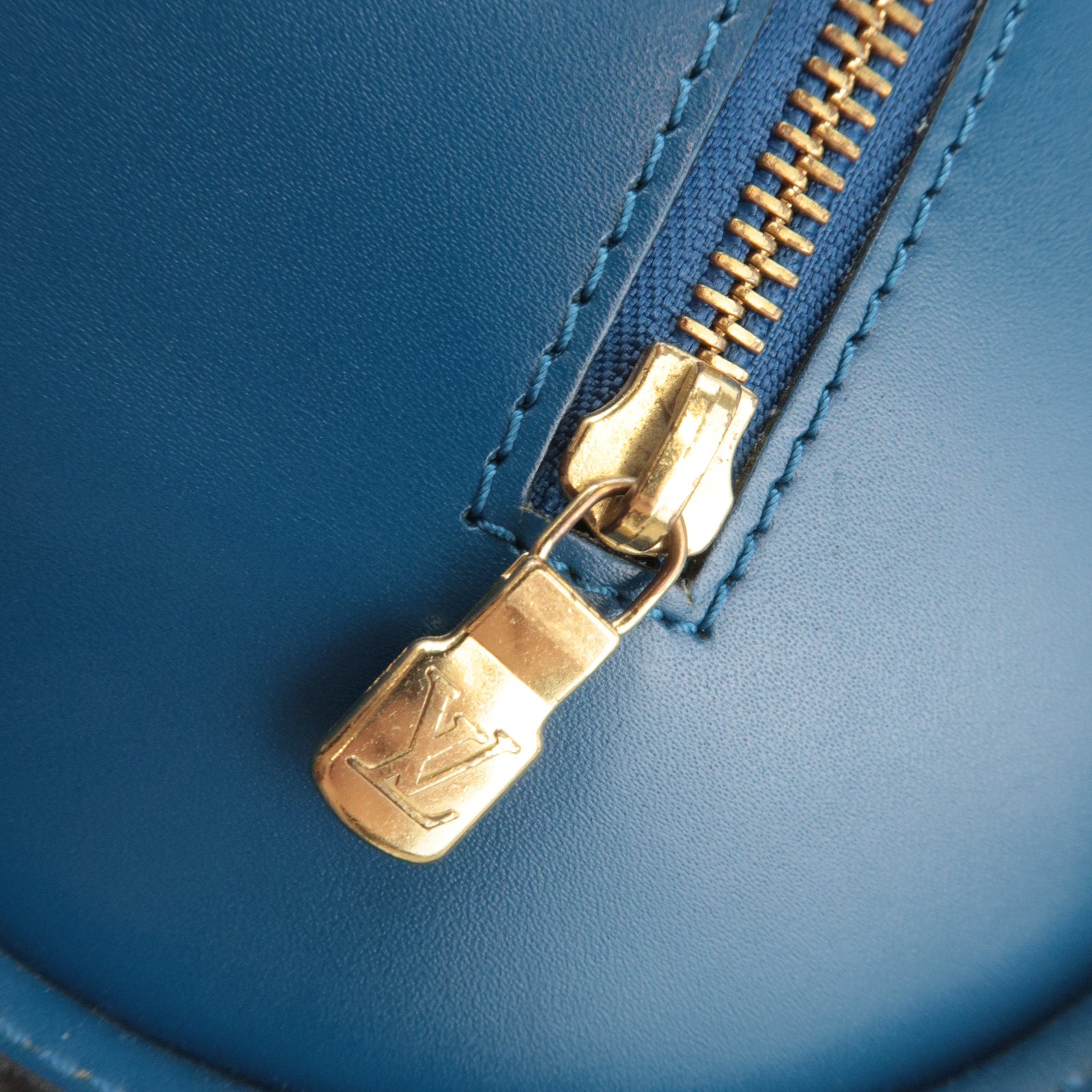 Louis Vuitton Epi Soufflot Shoulder Bag Toledo Blue M52225