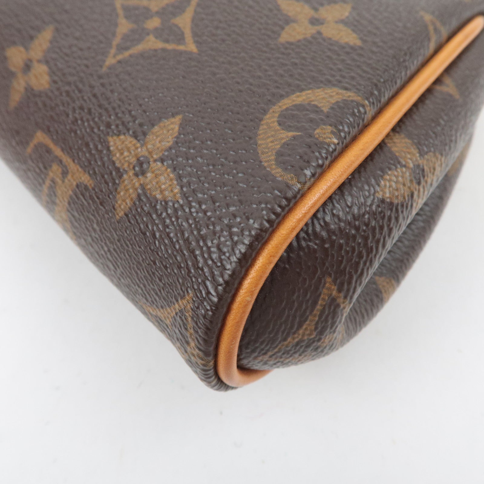 Louis Vuitton Monogram Eva Shoulder Bag M95567