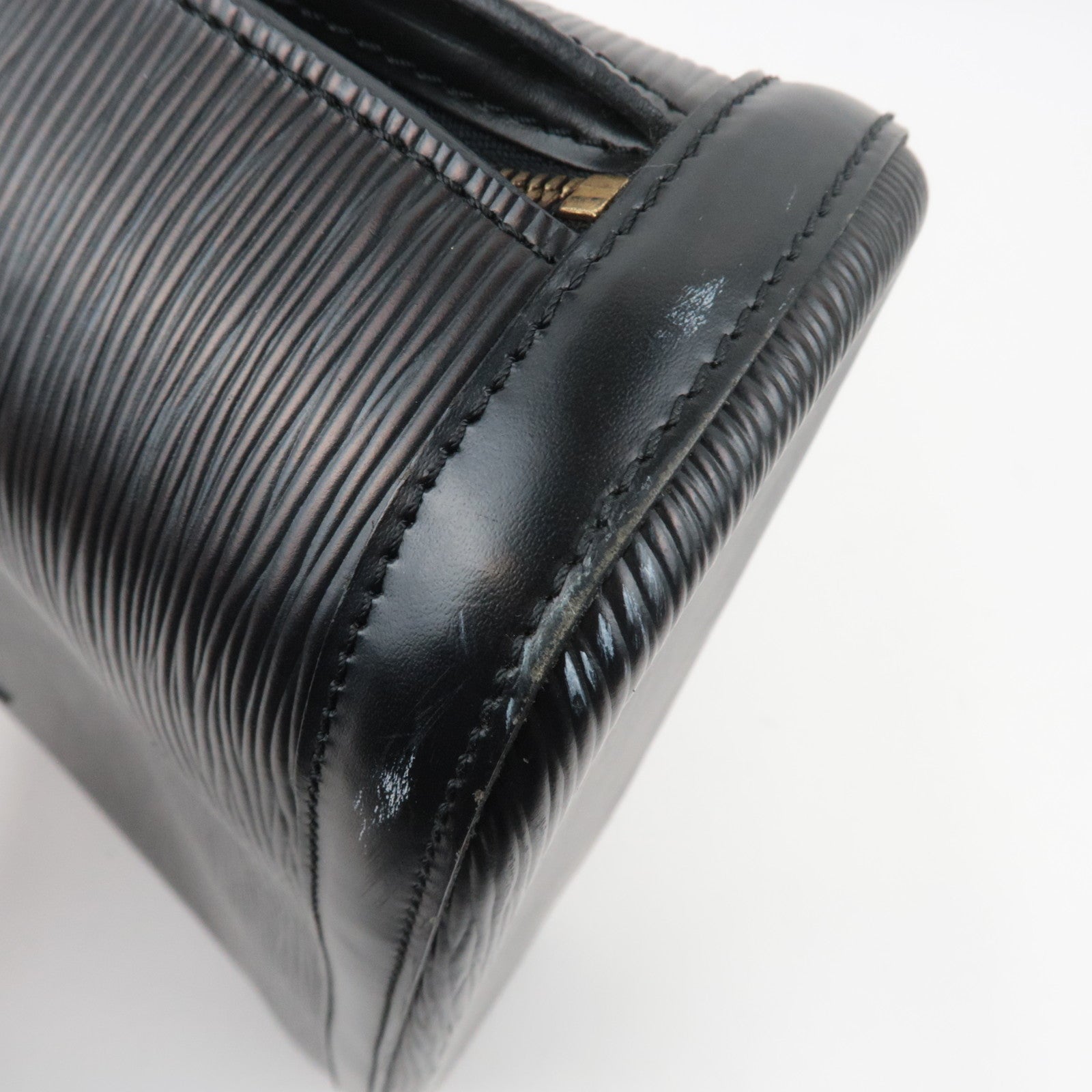 Louis Vuitton Epi Lussac Tote Bag Noir M52282