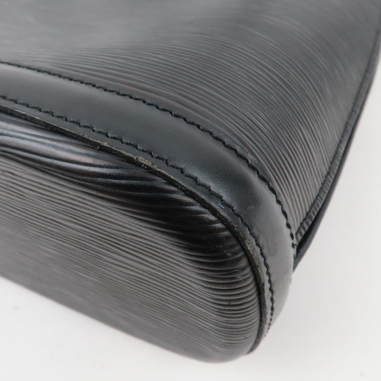 Louis Vuitton Epi Lussac Tote Bag Noir M52282