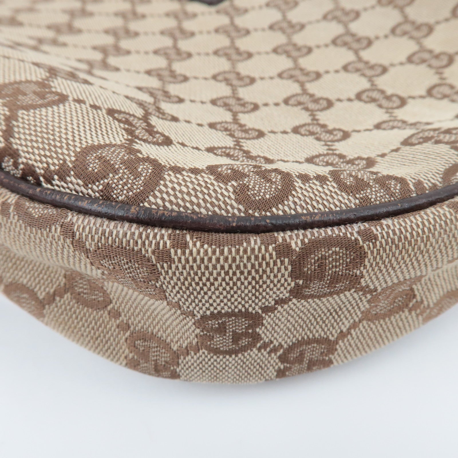 GUCCI GG Canvas Shoulder Bag Brown 122790