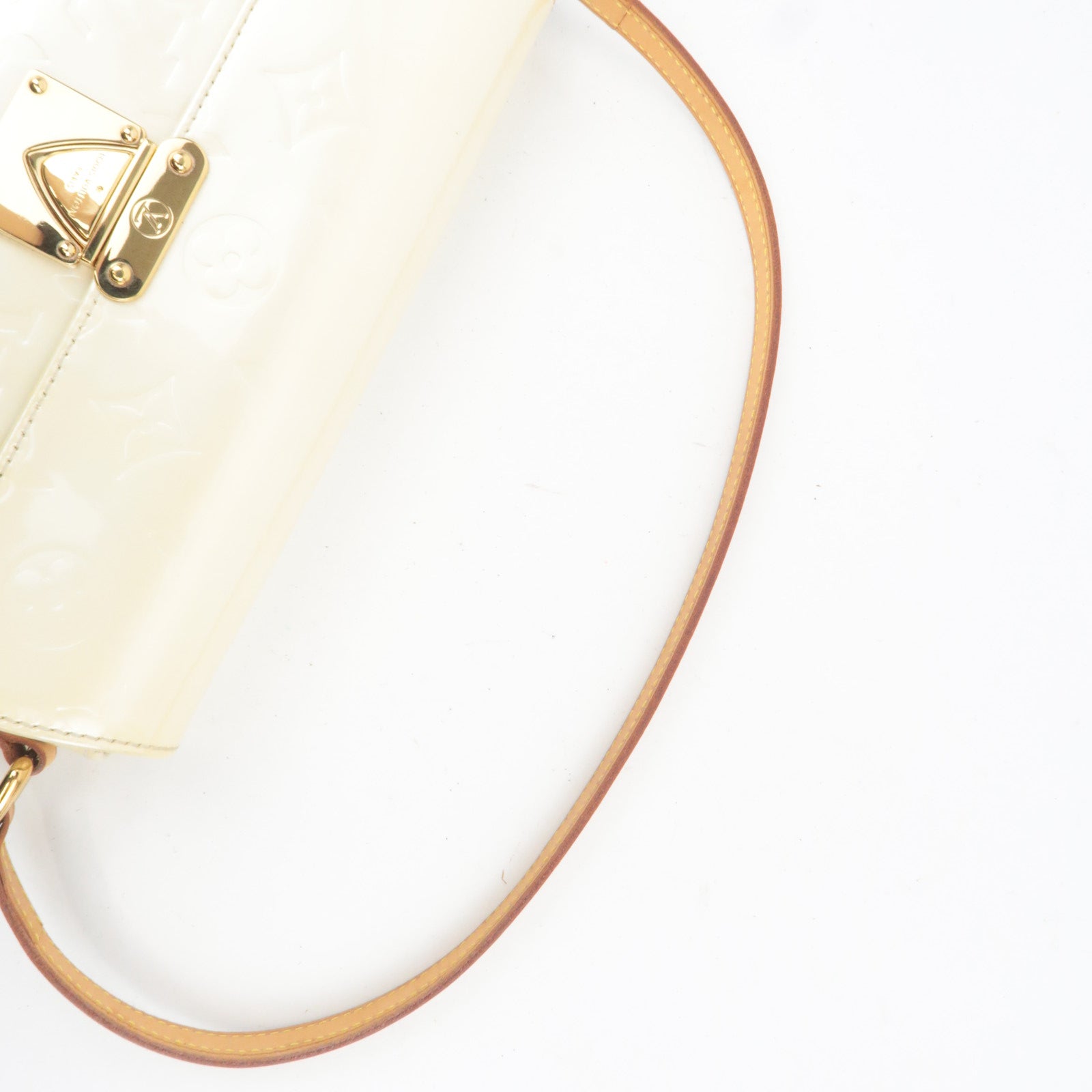 Louis Vuitton Monogram Vernis Malibu Street Shoulder Bag Perle M91507