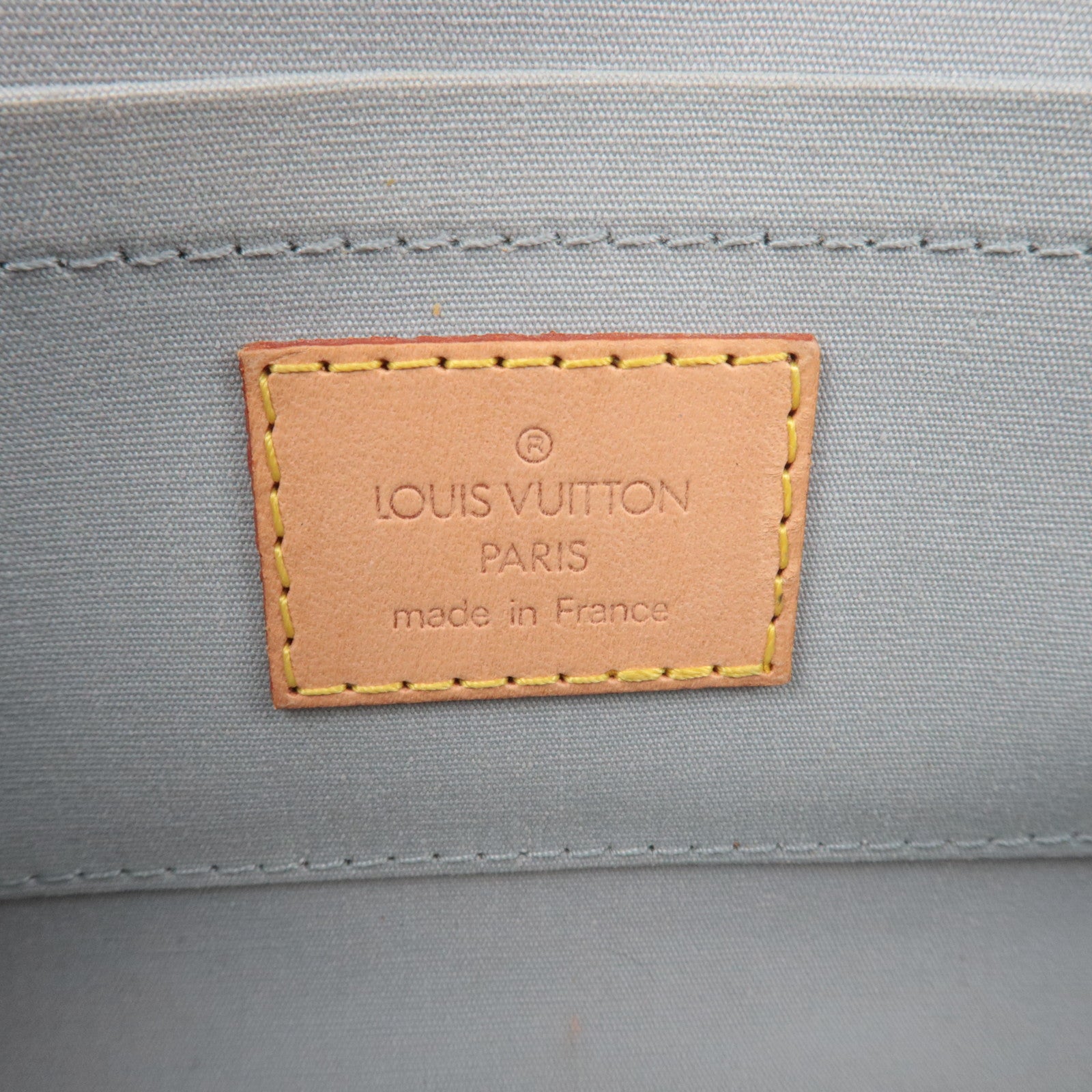 Louis Vuitton Monogram Vernis Malibu Street Shoulder Bag Perle M91507