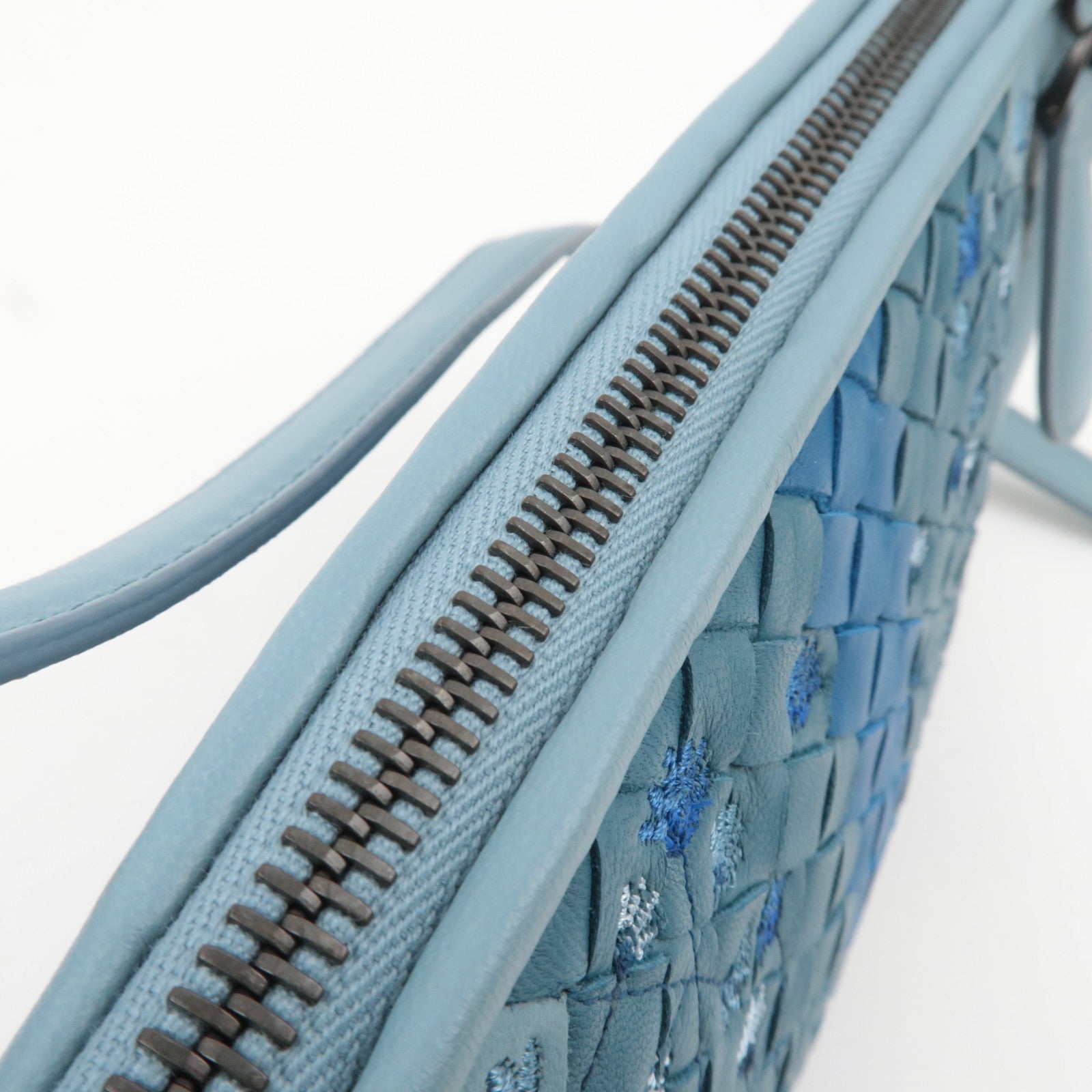 BOTTEGA VENETA Intrecciato Flower Embroidered Leather Shoulder Bag Blue