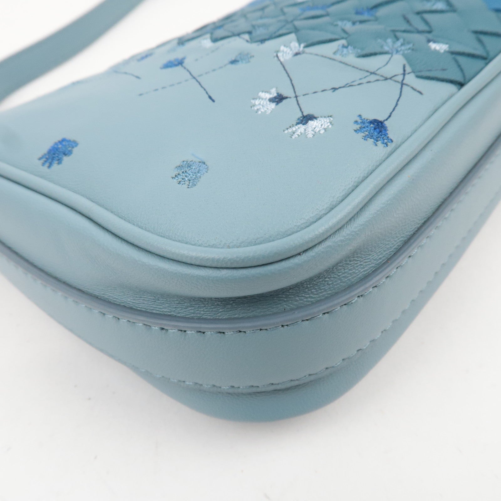 BOTTEGA VENETA Intrecciato Flower Embroidered Leather Shoulder Bag Blue