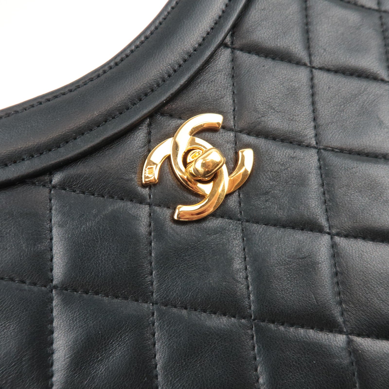 CHANEL 31 (Old model) Matelasse 2Way Chain Shoulder Bag Lambskin Black Gold HDW