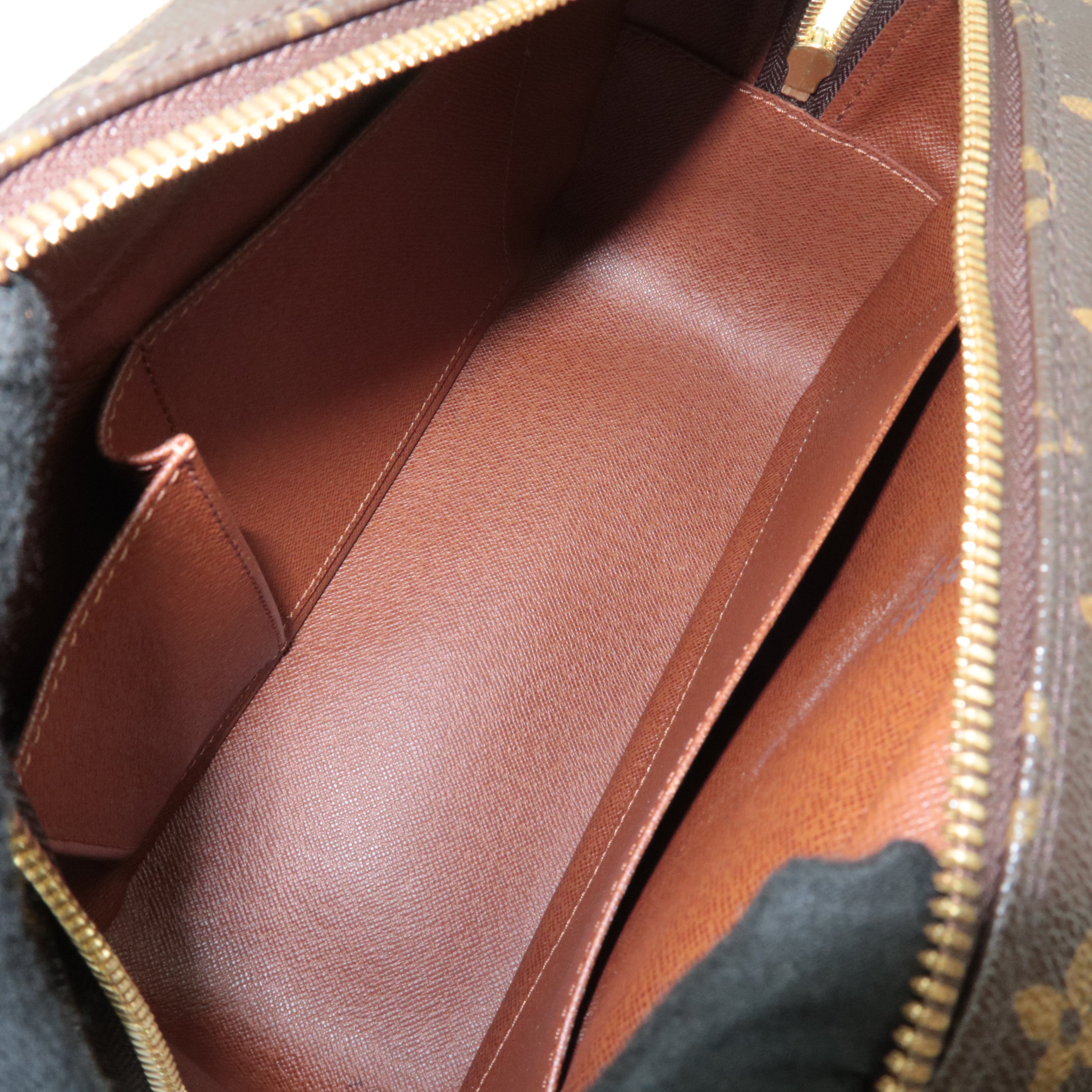 Louis Vuitton Monogram Cite MM Shoulder Bag M51182