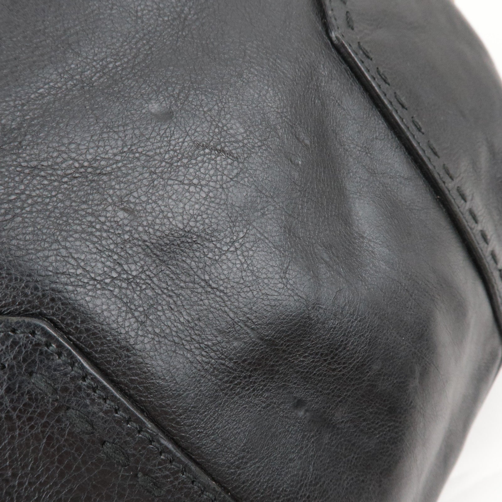 SAINT LAURENT YSL Muse Leather Handbag Black 156464