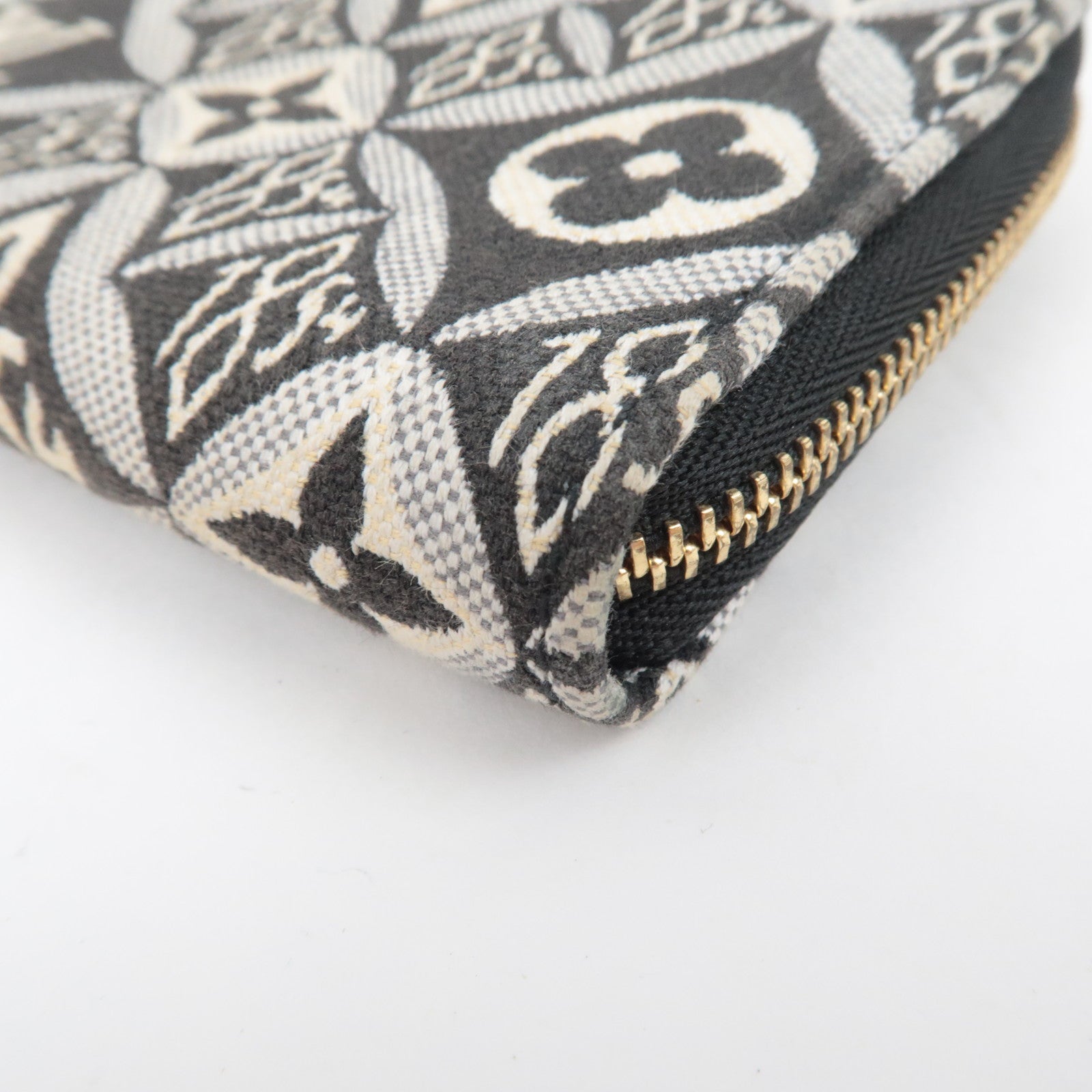 Louis Vuitton Monogram Jacquard Zippy Coin Purse Black White M69997