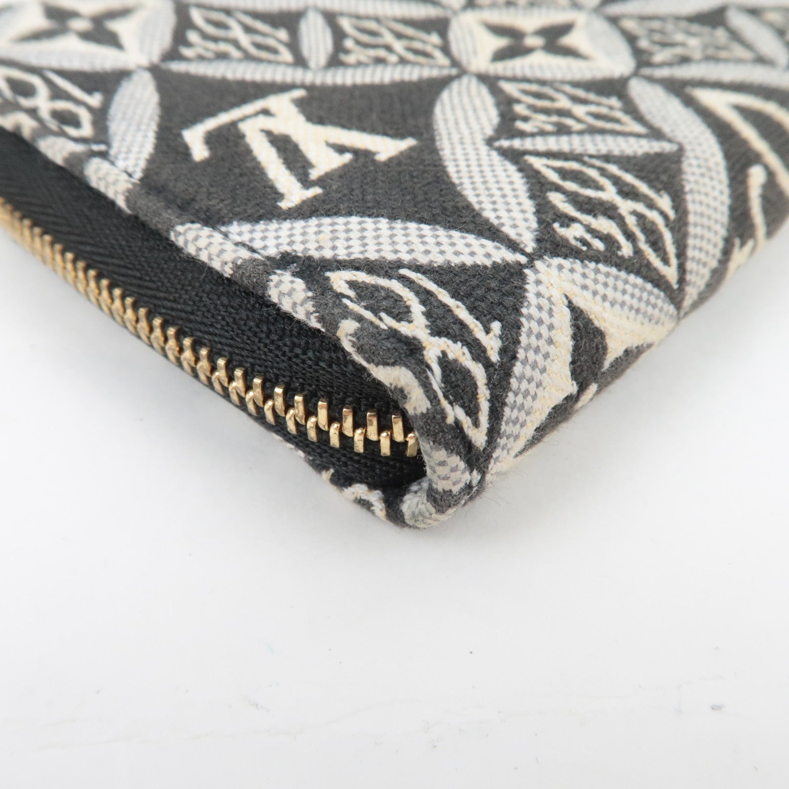 Louis Vuitton Monogram Jacquard Zippy Coin Purse Black White M69997