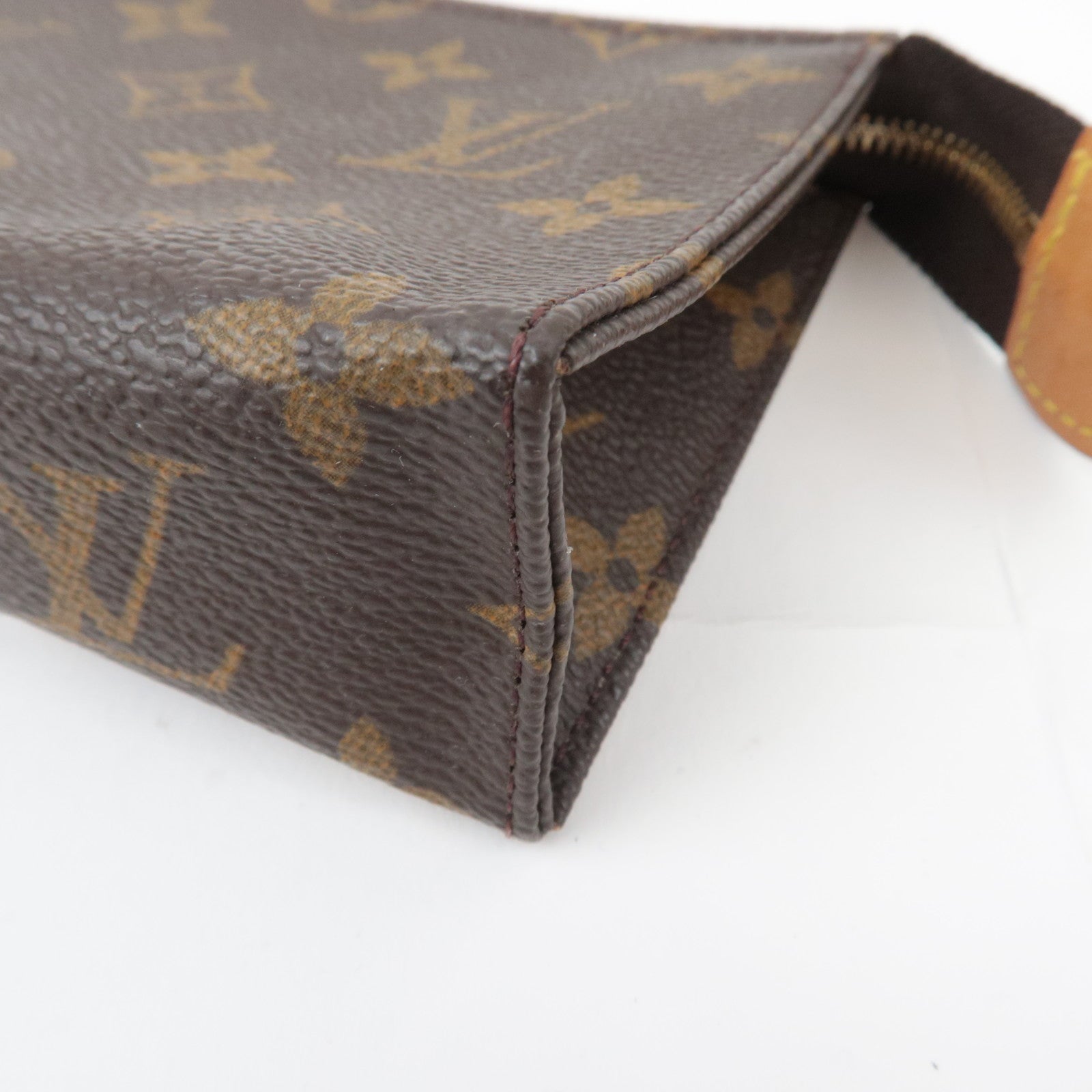 Louis Vuitton Monogram Poche Toilette 15 Pouch M47546