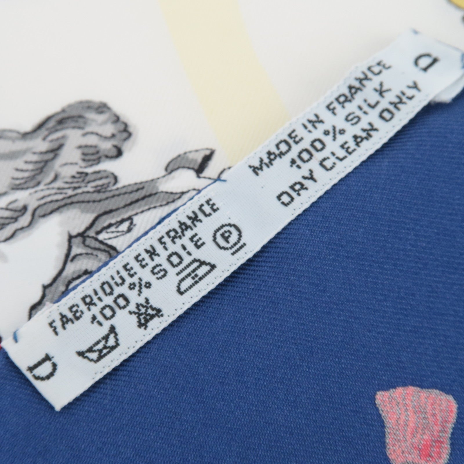HERMES Carre 90 Scarf CAPARACONS DE LA FRANCE ET DE L'INDE 100% Silk Ivory Red Blue