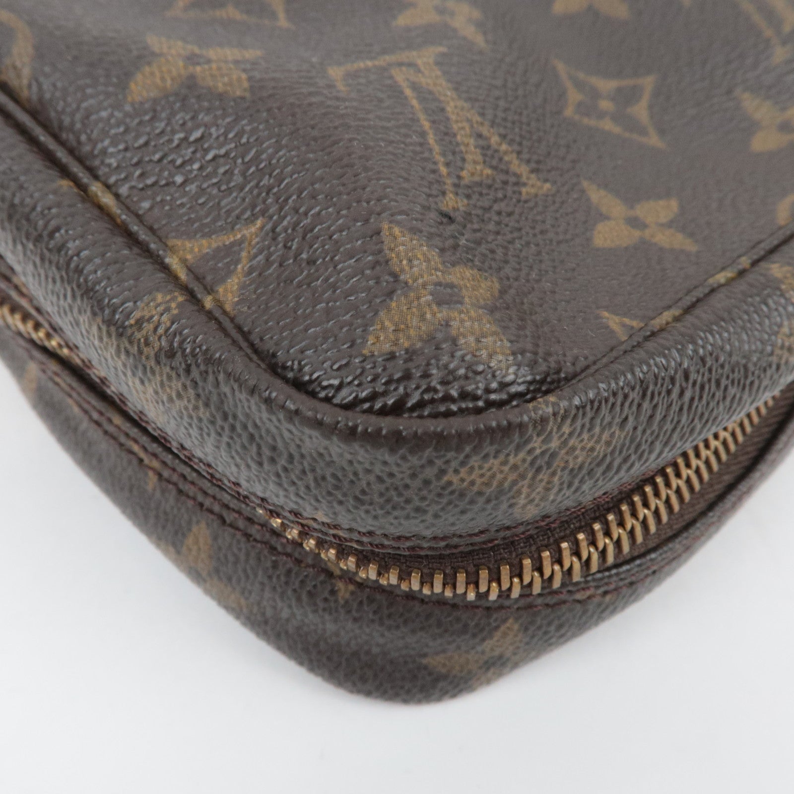 Louis Vuitton Monogram Trousse Toilette 23 Toiletry Bag M47524