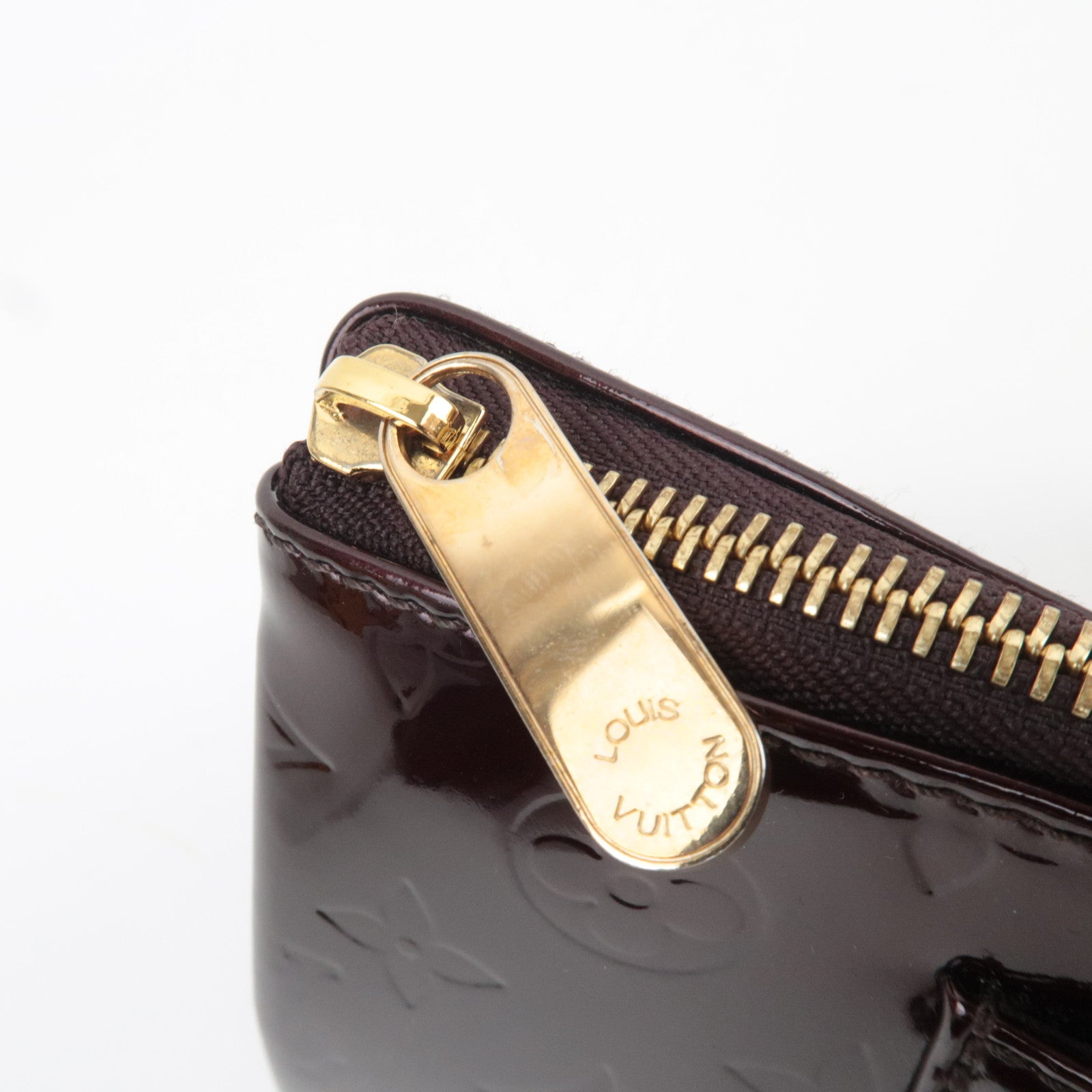 Louis Vuitton Monogram Vernis Rosewood Avenue Shoulder Bag Amarante M93510