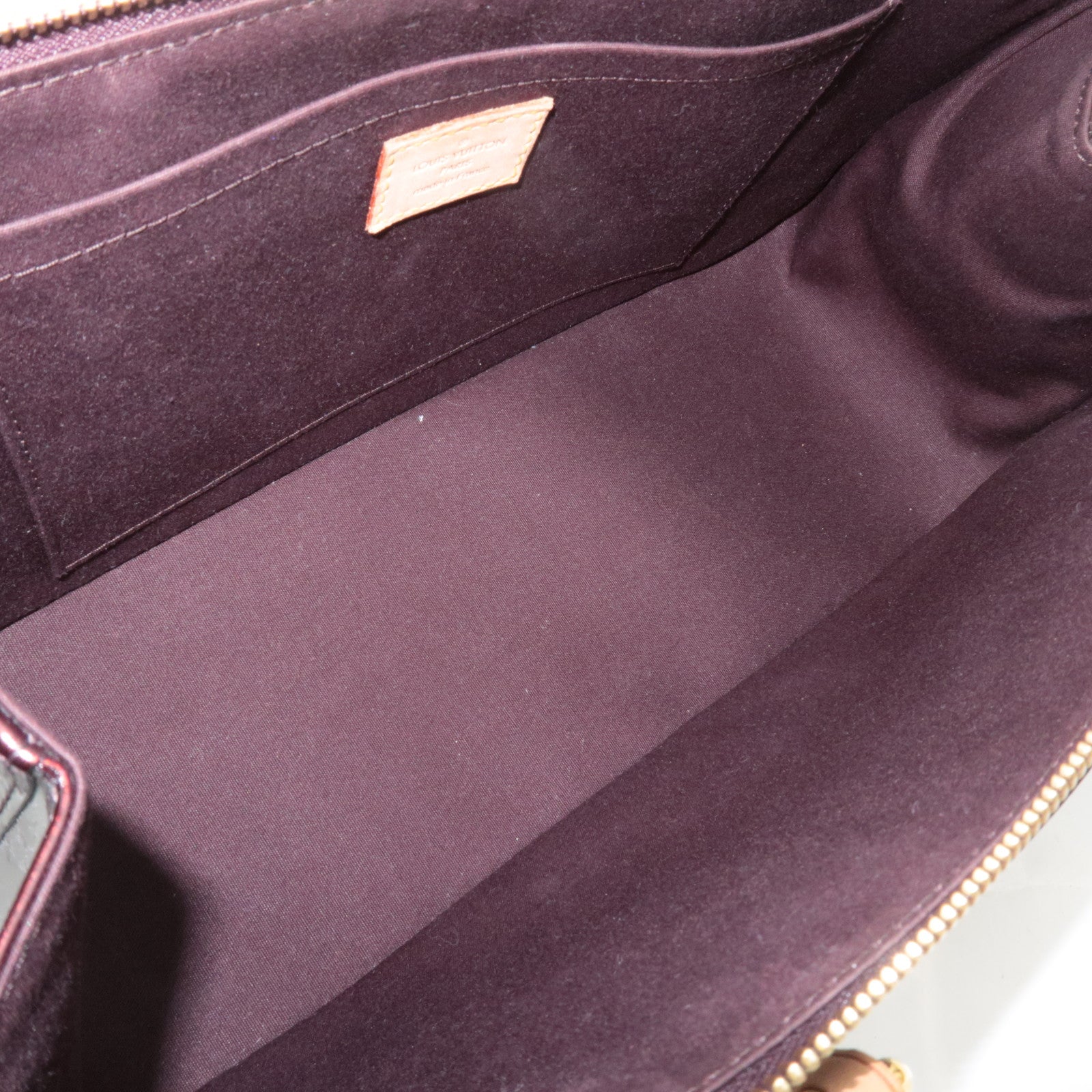 Louis Vuitton Monogram Vernis Rosewood Avenue Shoulder Bag Amarante M93510