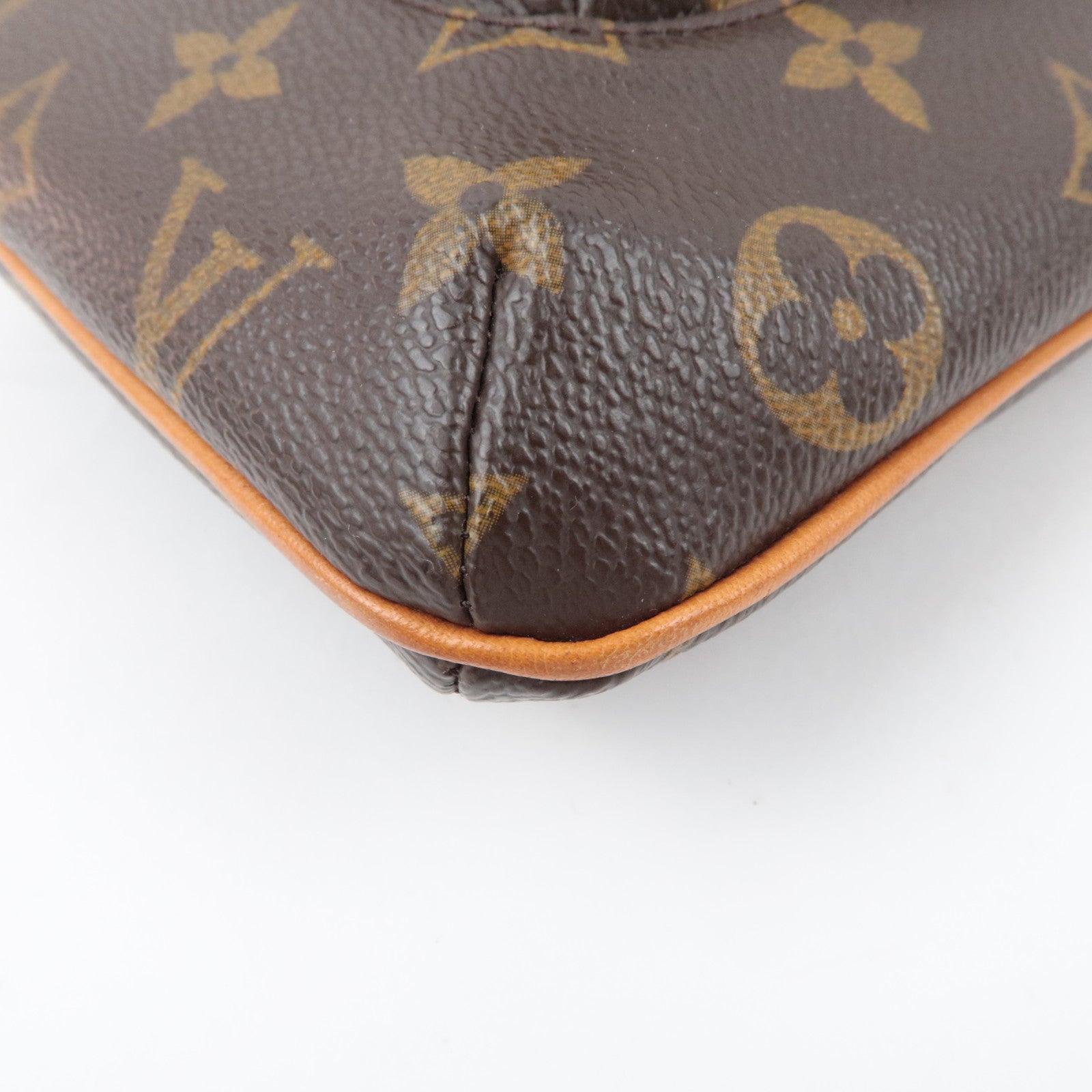 Louis Vuitton Monogram Partition Wristlet Bag M51901
