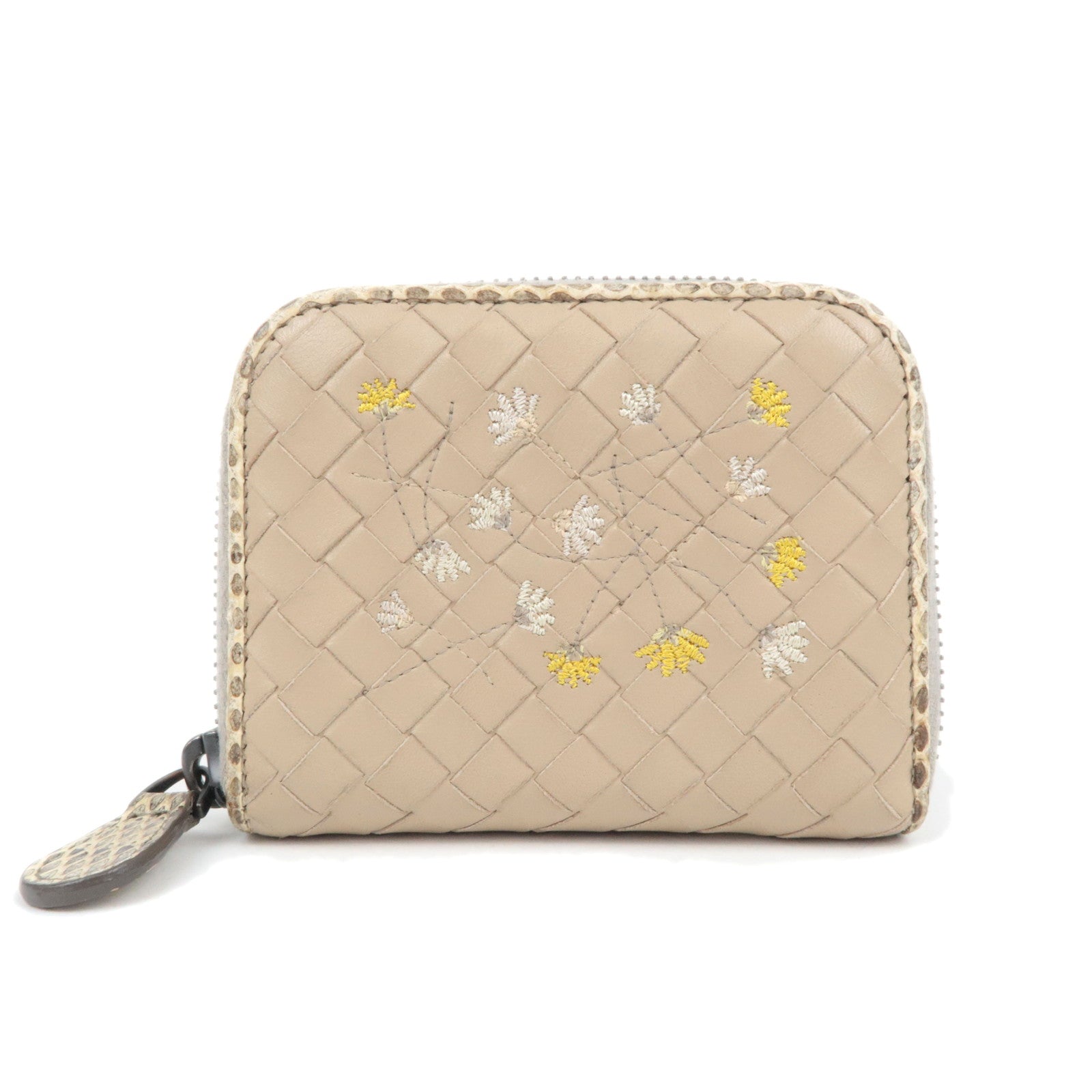 BOTTEGA VENETA Intrecciato Leather Flower Embroidered Coin Case Beige89568