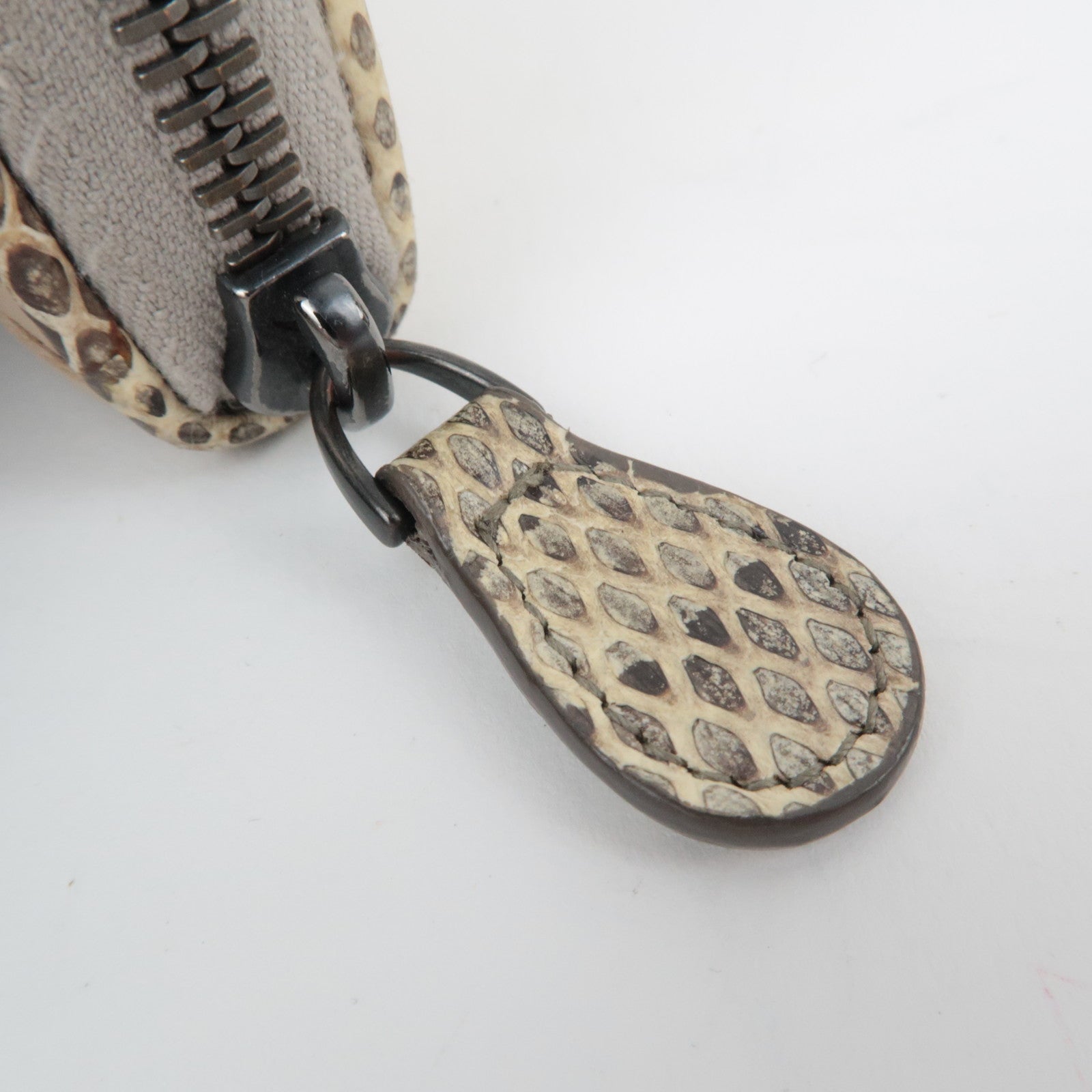 BOTTEGA VENETA Intrecciato Leather Flower Embroidered Coin Case Beige