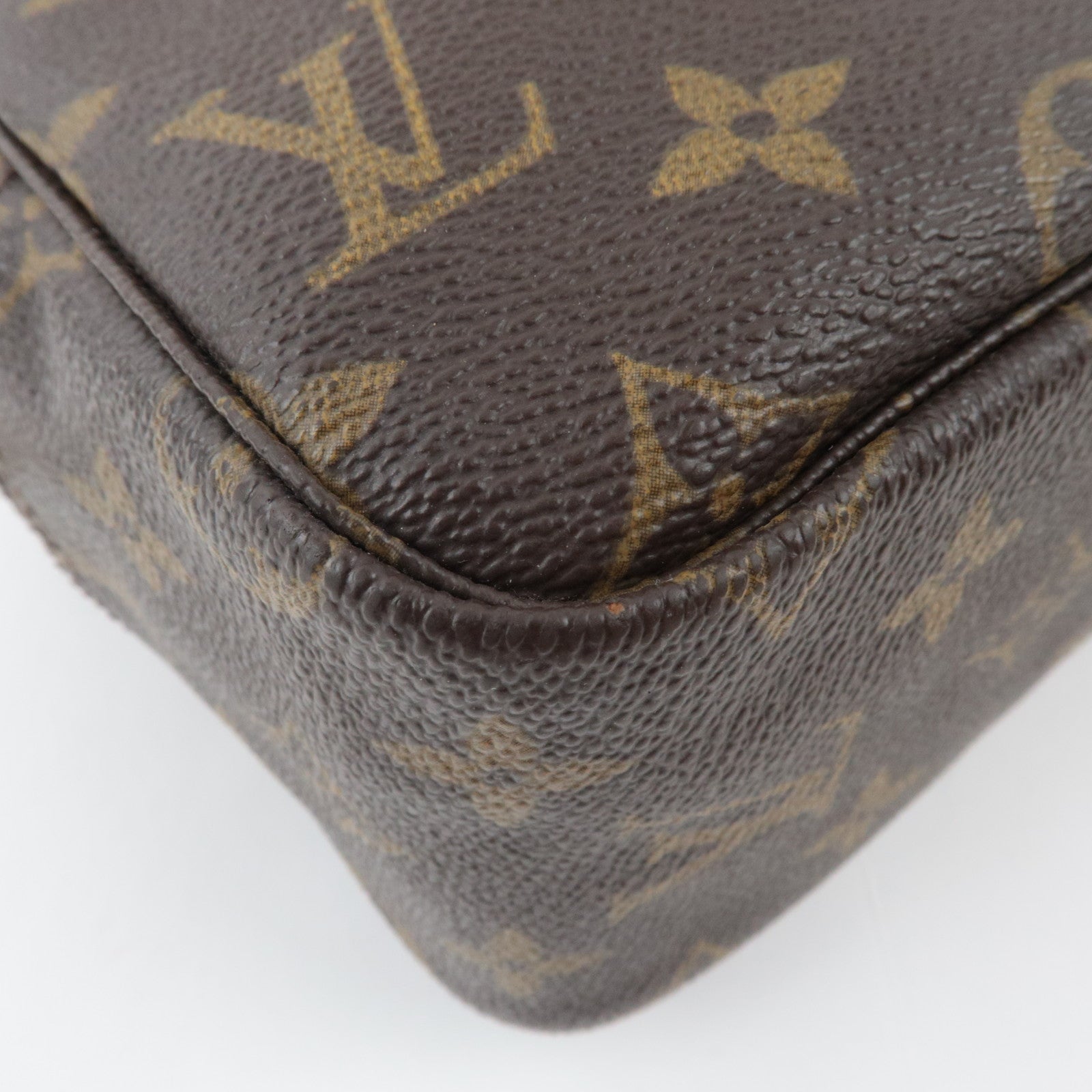 Louis Vuitton Monogram Trousse Toilette 28 Toiletry Bag M47522