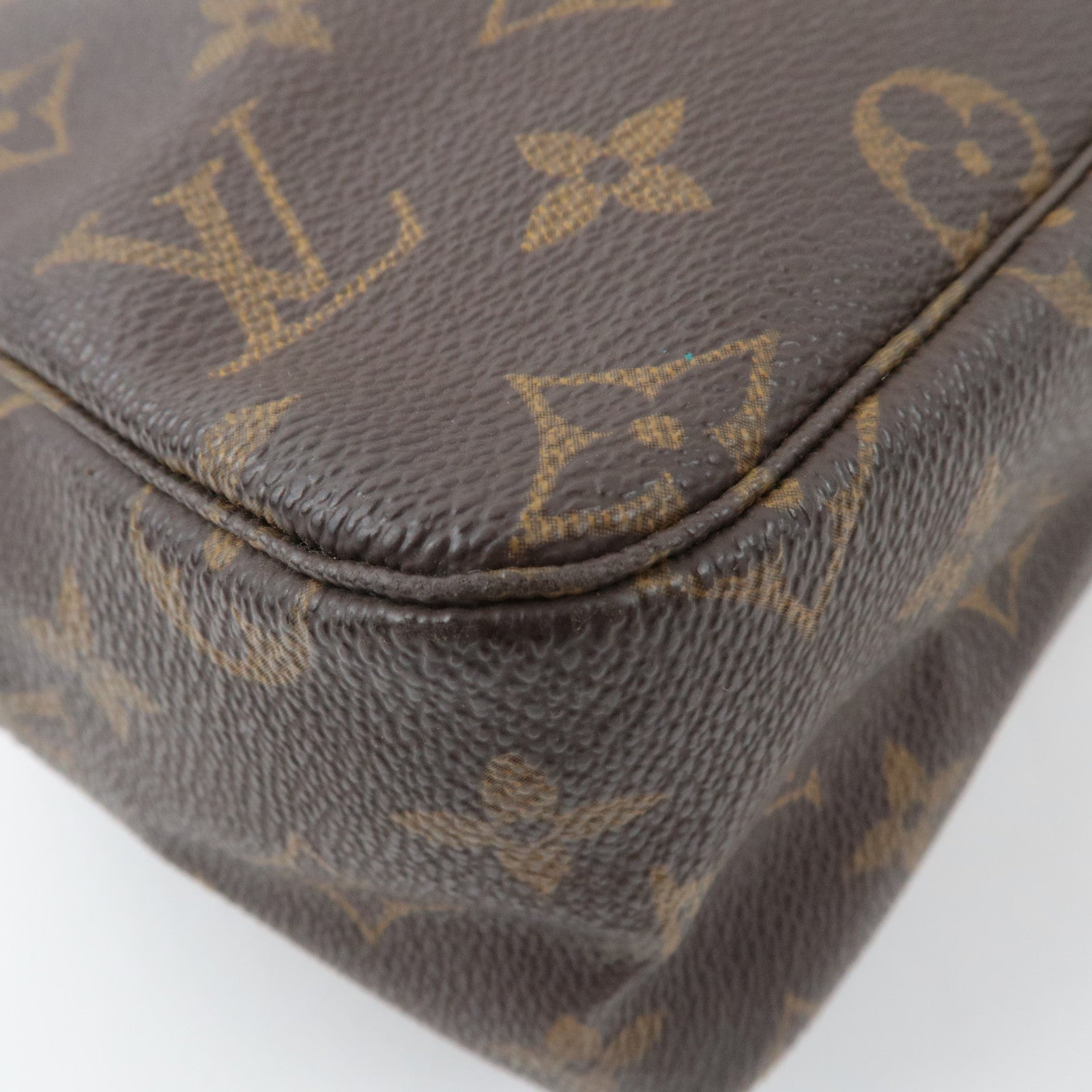 Louis Vuitton Monogram Trousse Toilette 28 Toiletry Bag M47522