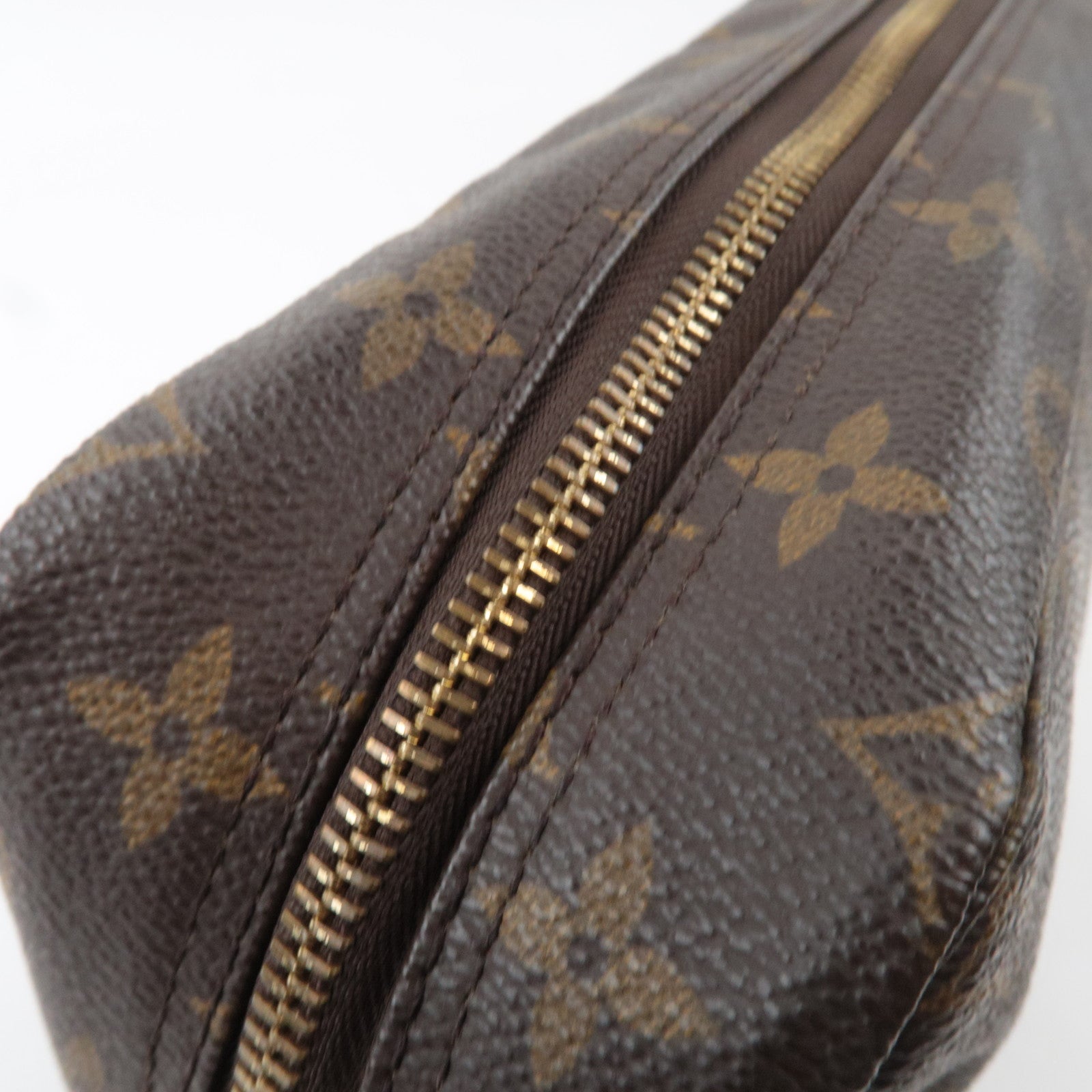 Louis Vuitton Monogram Trousse Toilette 28 Toiletry Bag M47522