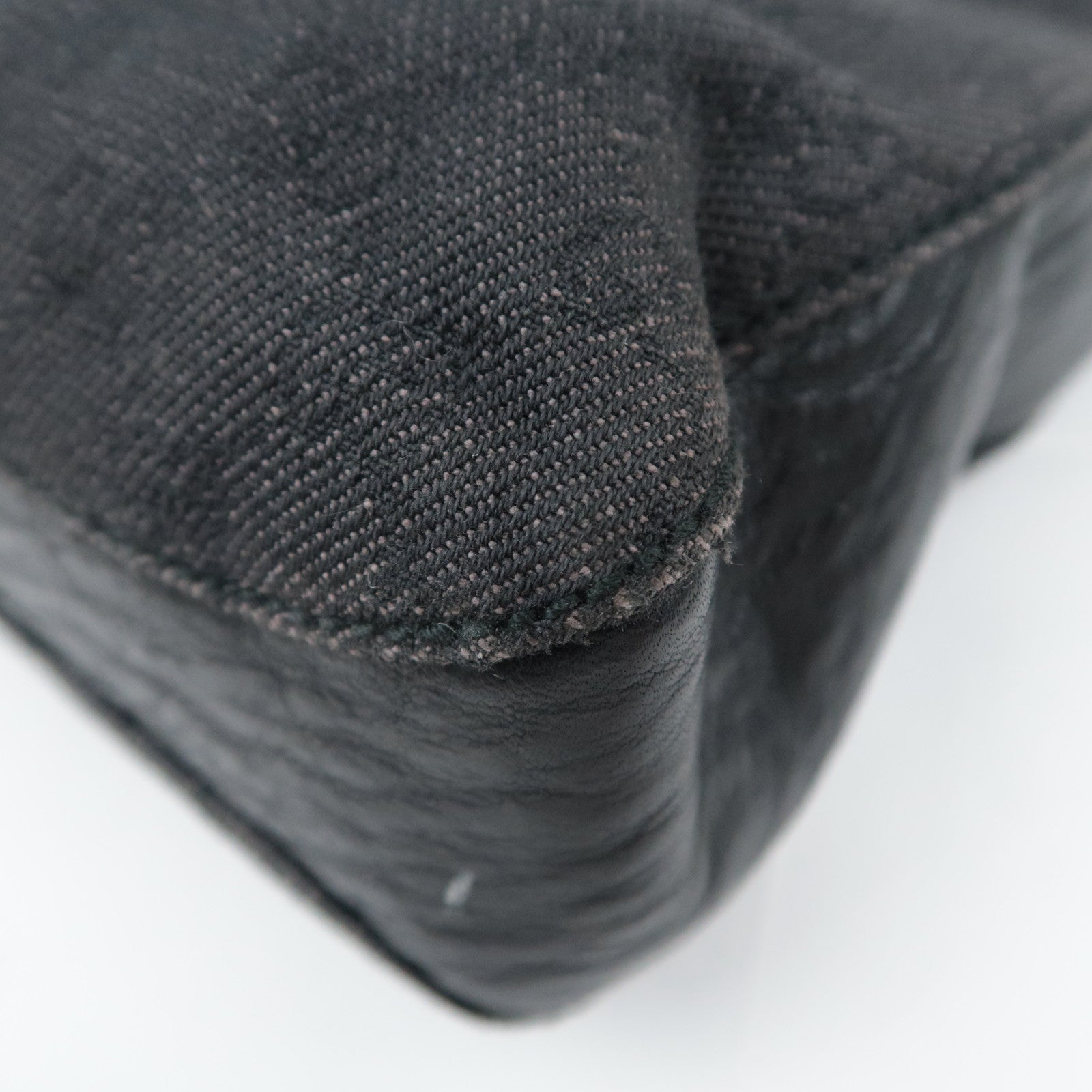 GUCCI GG Denim Leather Shoulder Bag Black 101975
