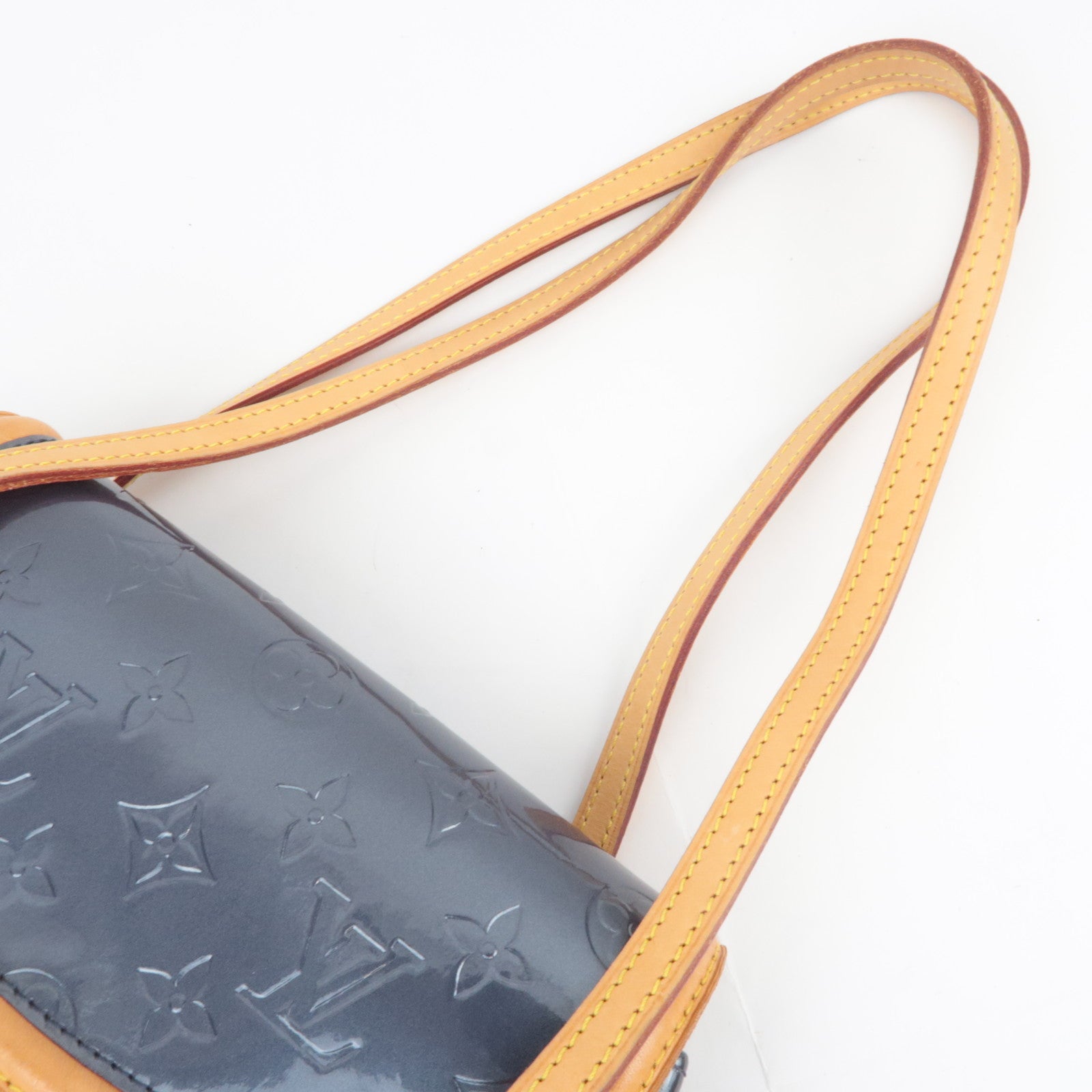 Louis Vuitton Monogram Vernis Biscayne Bay PM Shoulder Bag Indigo M91181