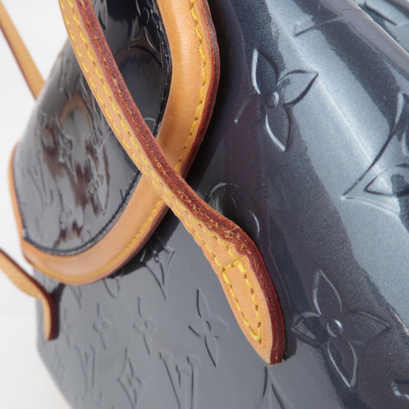 Louis Vuitton Monogram Vernis Biscayne Bay PM Shoulder Bag Indigo M91181