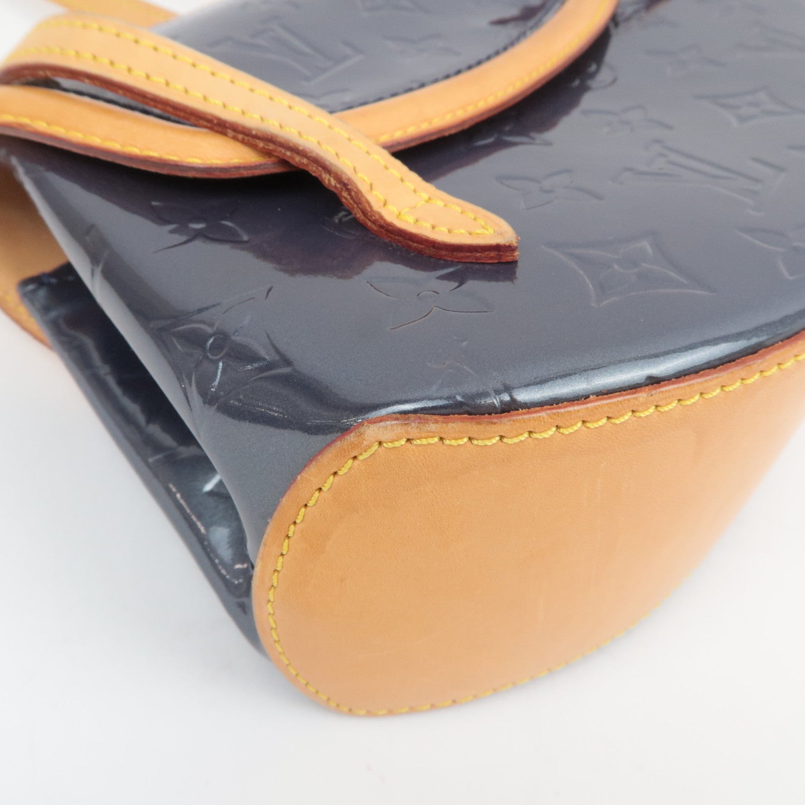 Louis Vuitton Monogram Vernis Biscayne Bay PM Shoulder Bag Indigo M91181