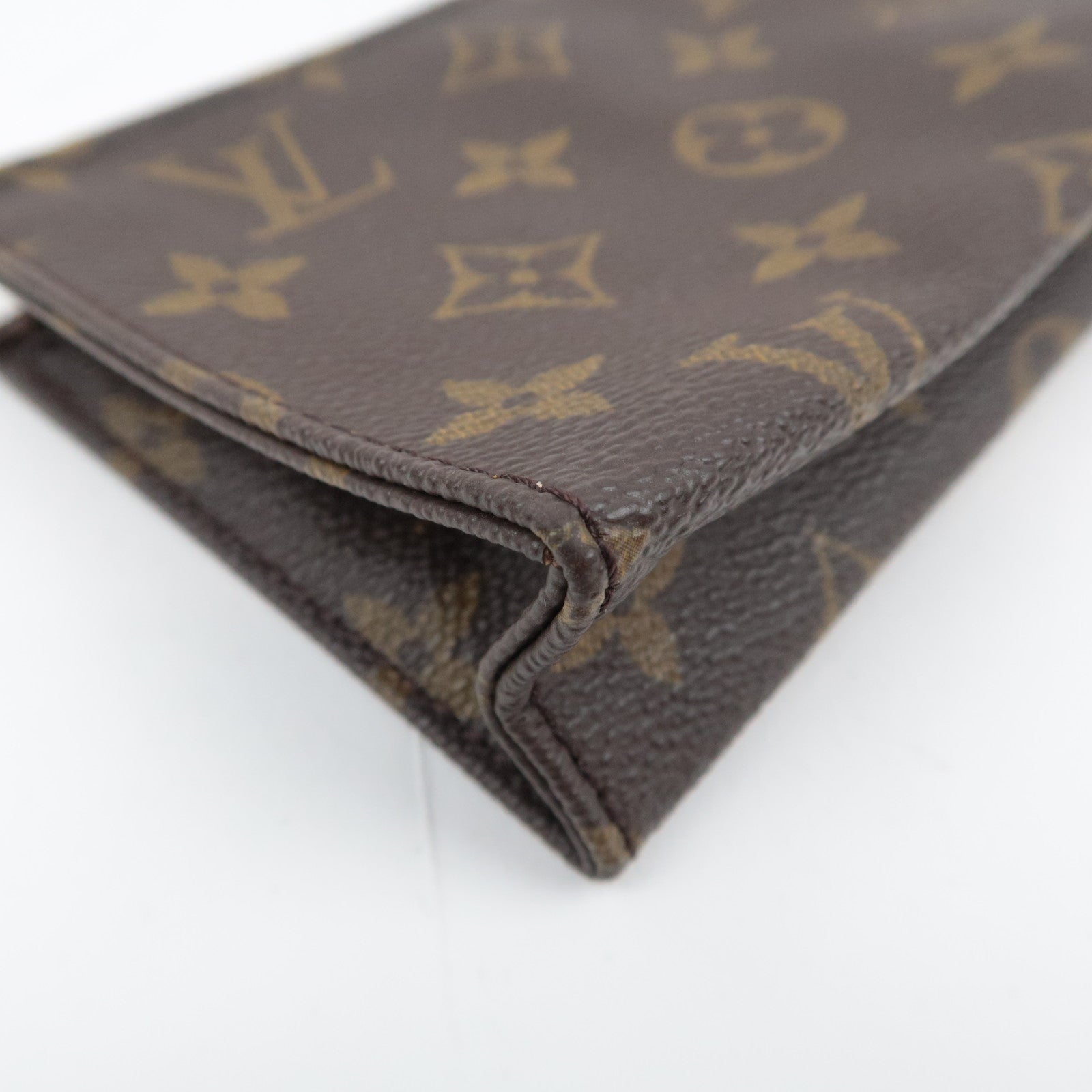 Louis Vuitton Monogram Poche Toilette 15 Pouch M47546