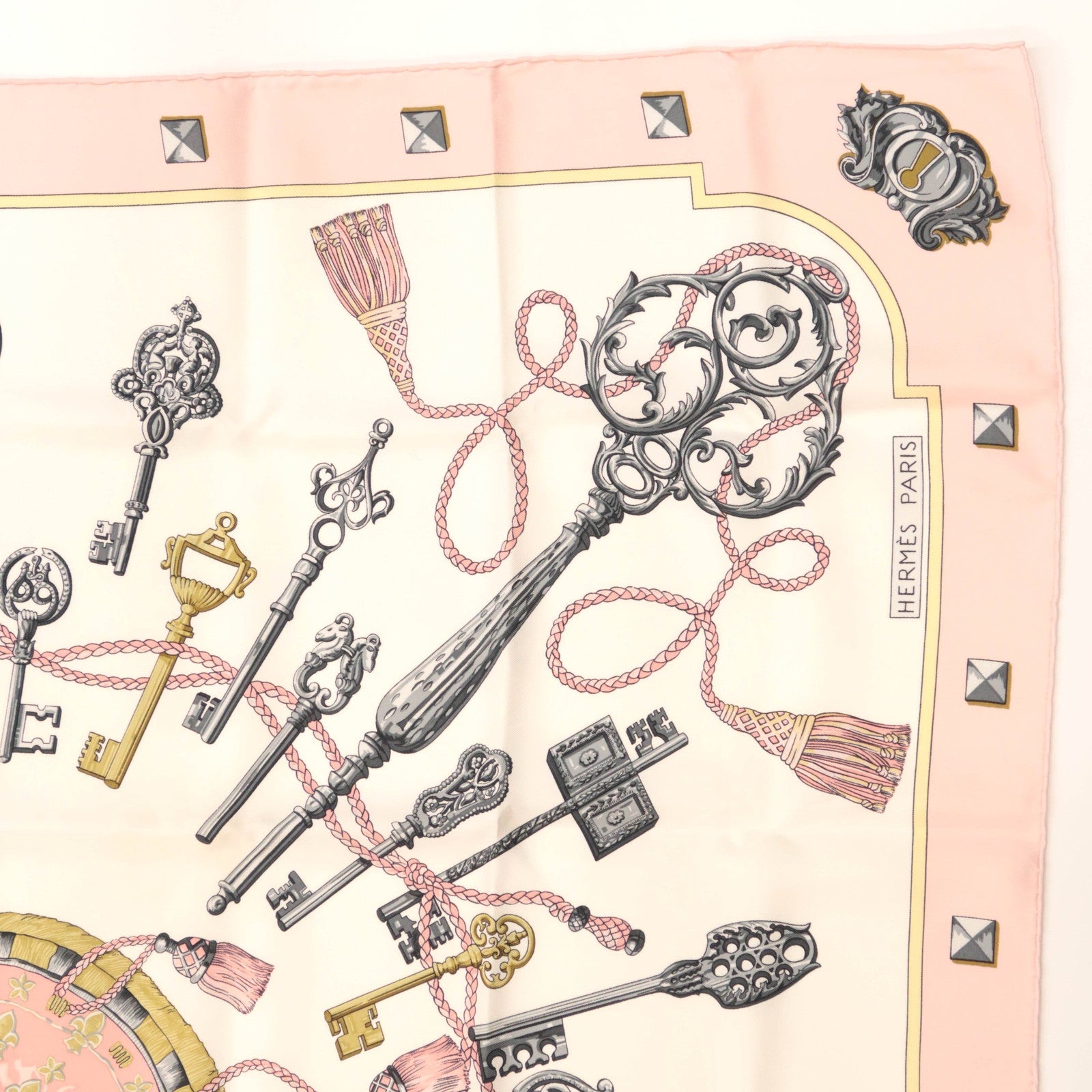 HERMES Carre 90 Scarf LES CLES THE KEYS RARE 100% Silk Pink White