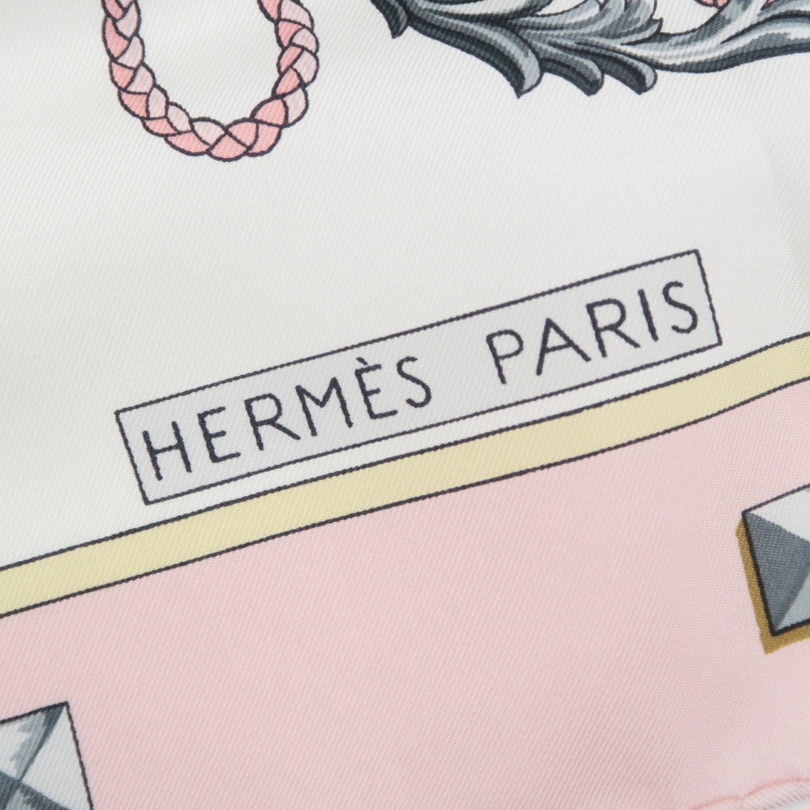 HERMES Carre 90 Scarf LES CLES THE KEYS RARE 100% Silk Pink White