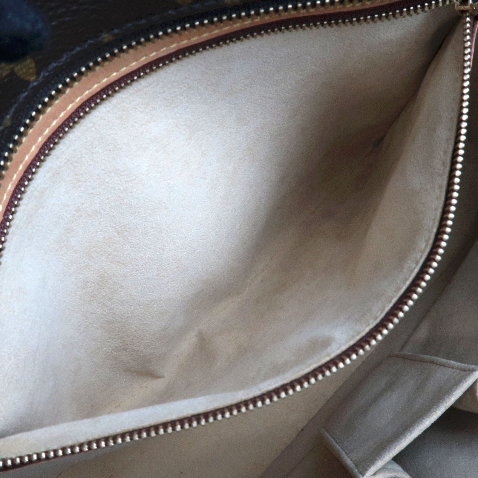 Louis Vuitton Monogram Luco Tote Bag M51156