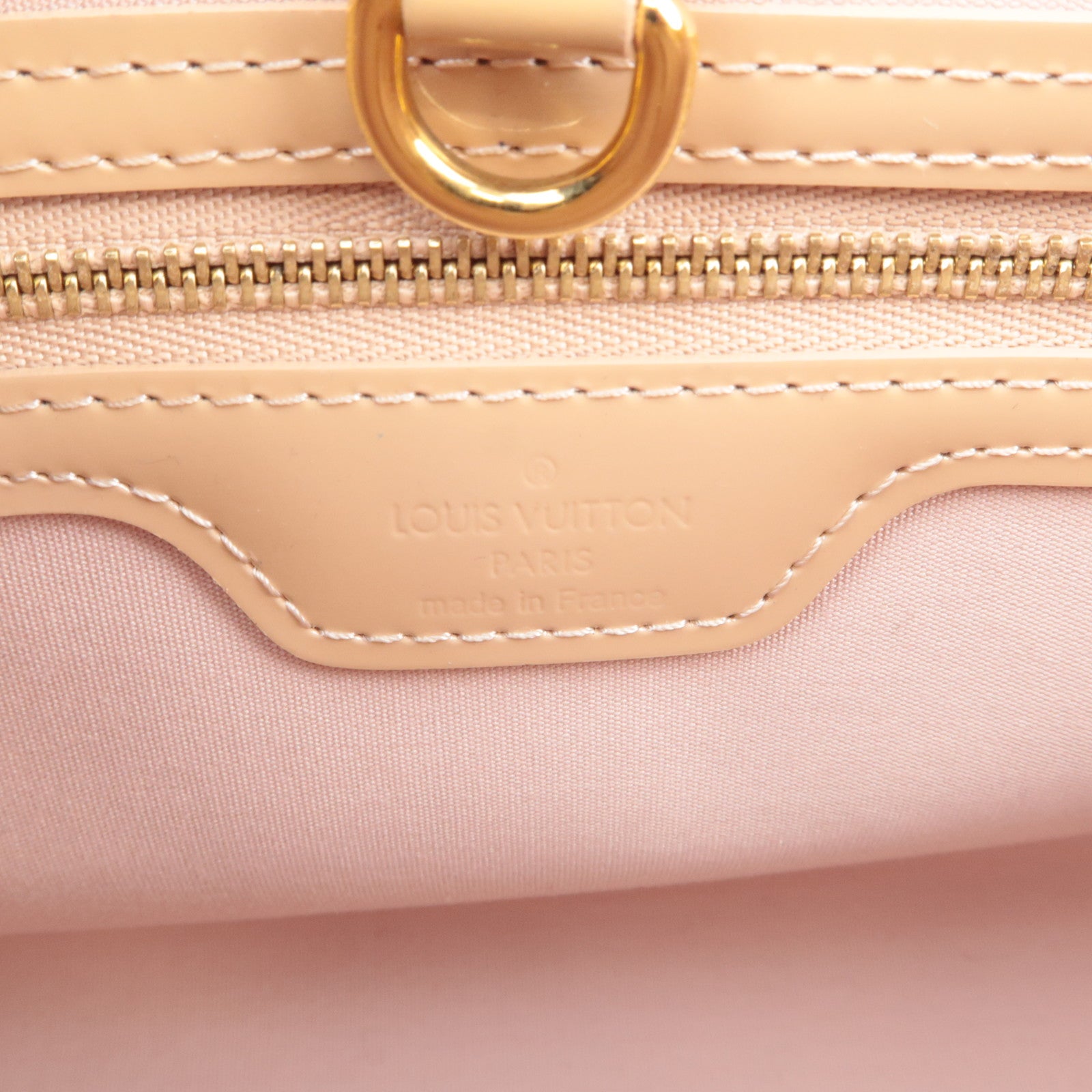 Louis Vuitton Monogram Vernis Wilshire PM Handbag Blanc Corail M91452