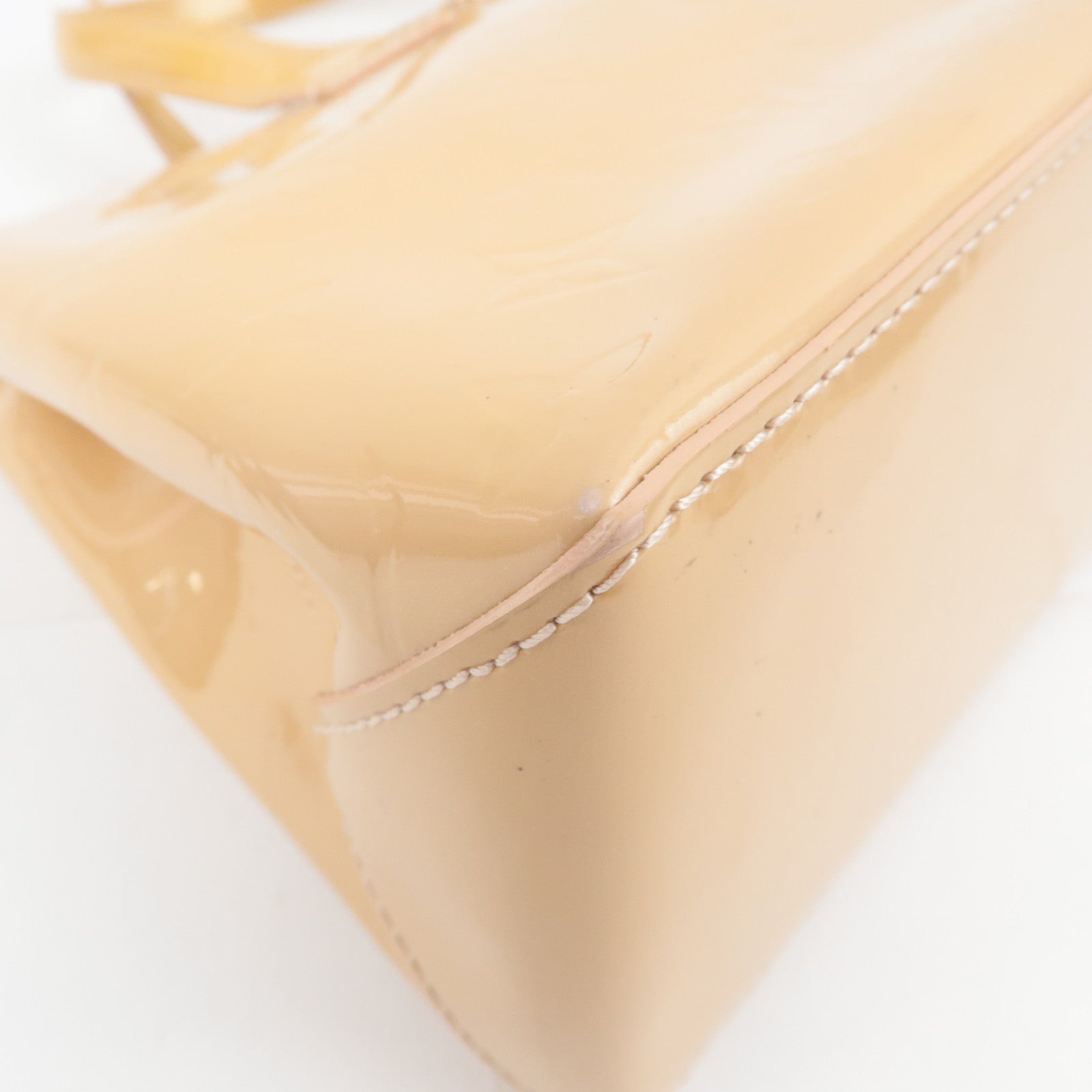 Louis Vuitton Monogram Vernis Wilshire PM Handbag Blanc Corail M91452
