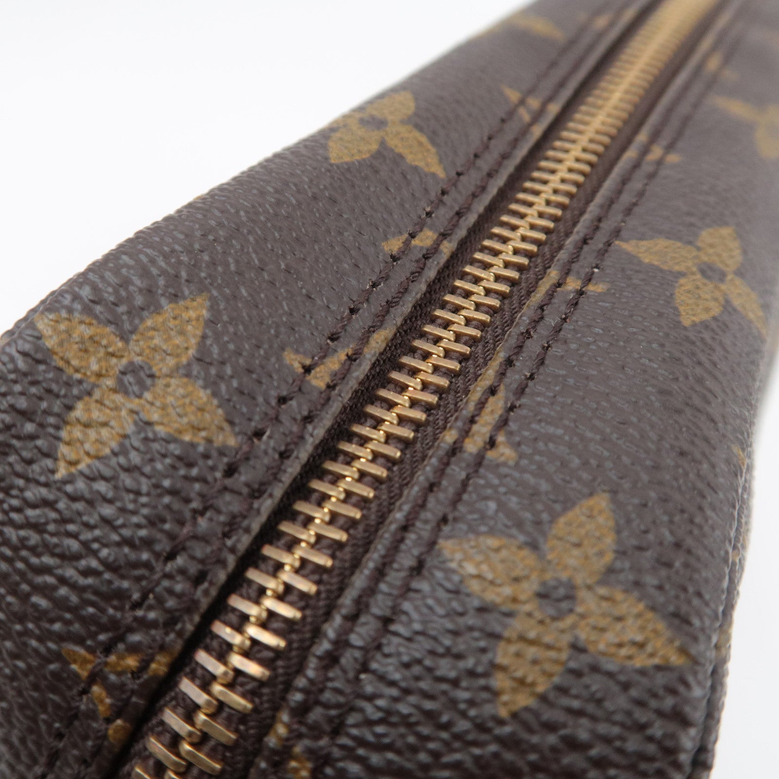 Louis Vuitton Monogram Trousse Toilette 23 Toiletry Bag M47524