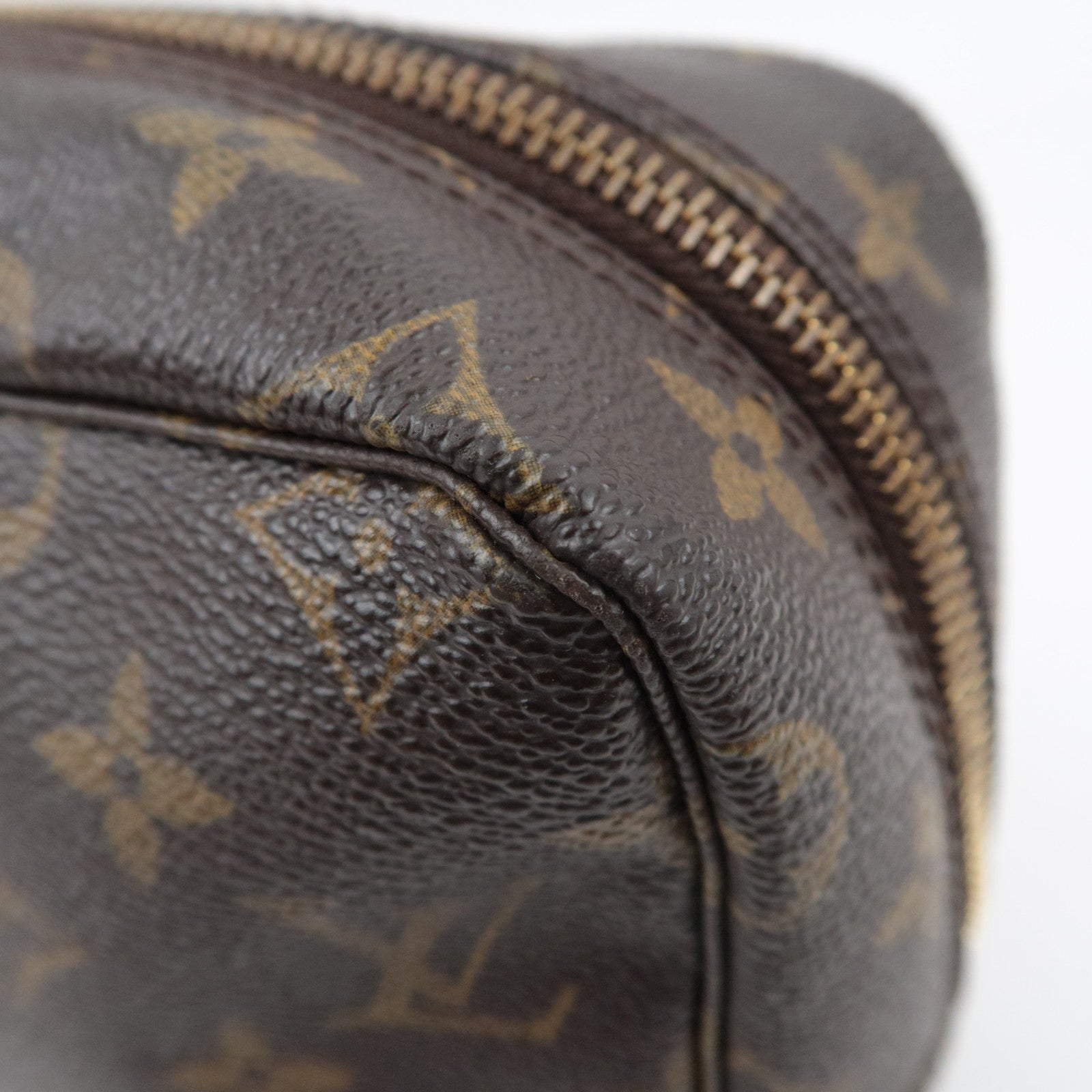 Louis Vuitton Monogram Trousse Toilette 28 Toiletry Bag M47522