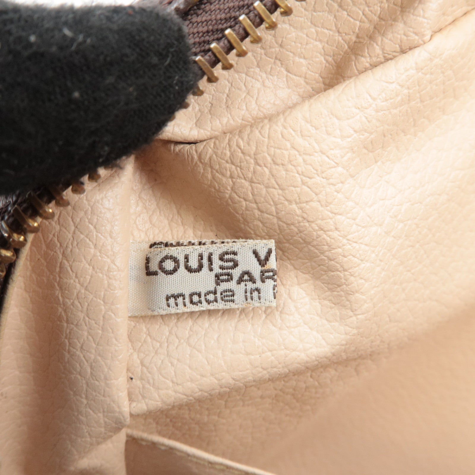 Louis Vuitton Monogram Trousse Toilette 28 Toiletry Bag M47522