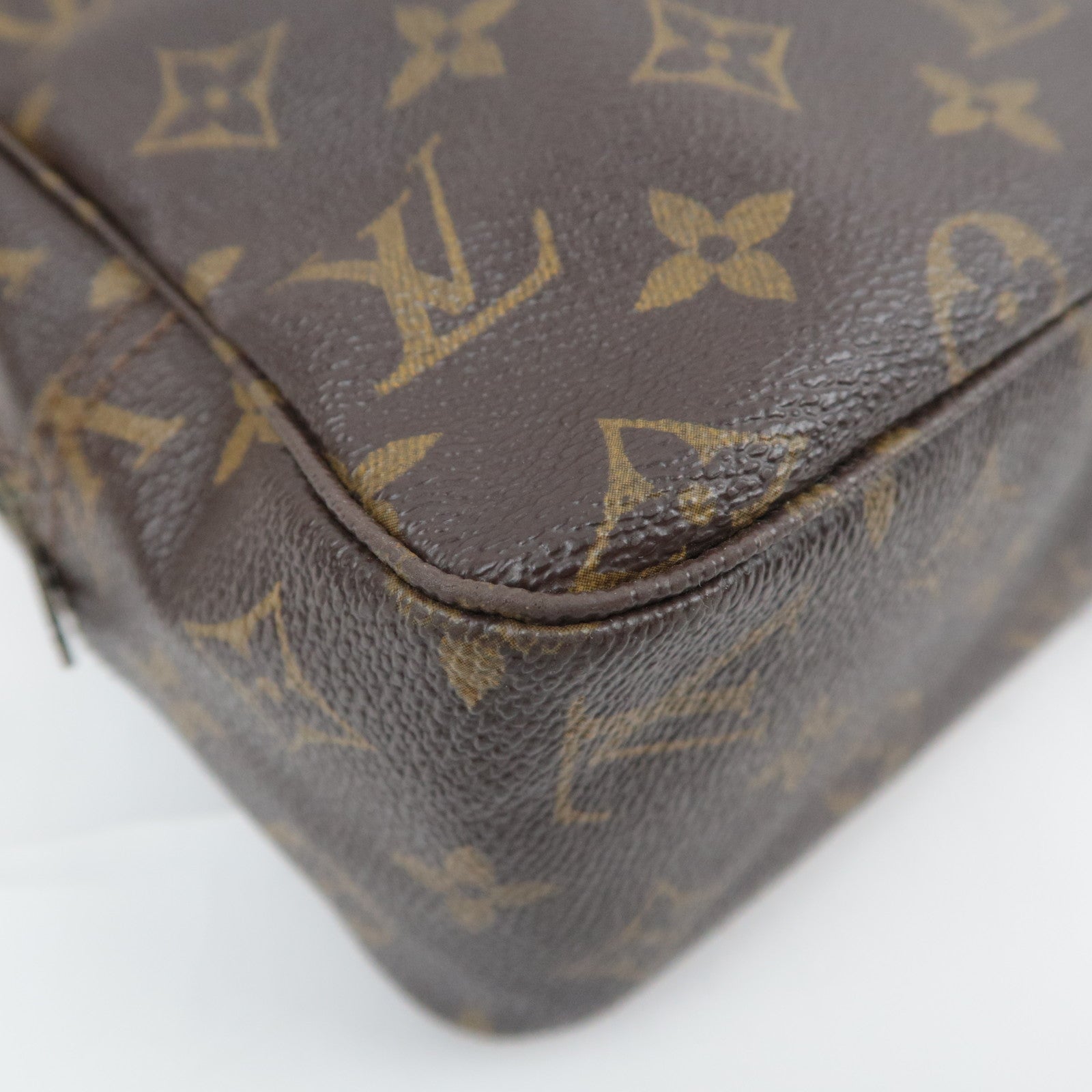 Louis Vuitton Monogram Trousse Toilette 28 Toiletry Bag M47522