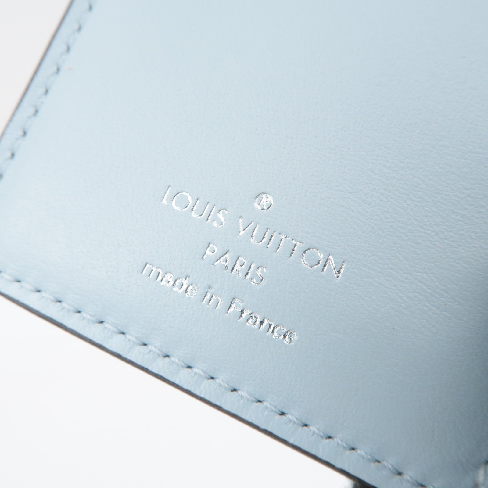 Louis Vuitton Monogram Mahina Portefeuille Claire Mineral Blue M83502