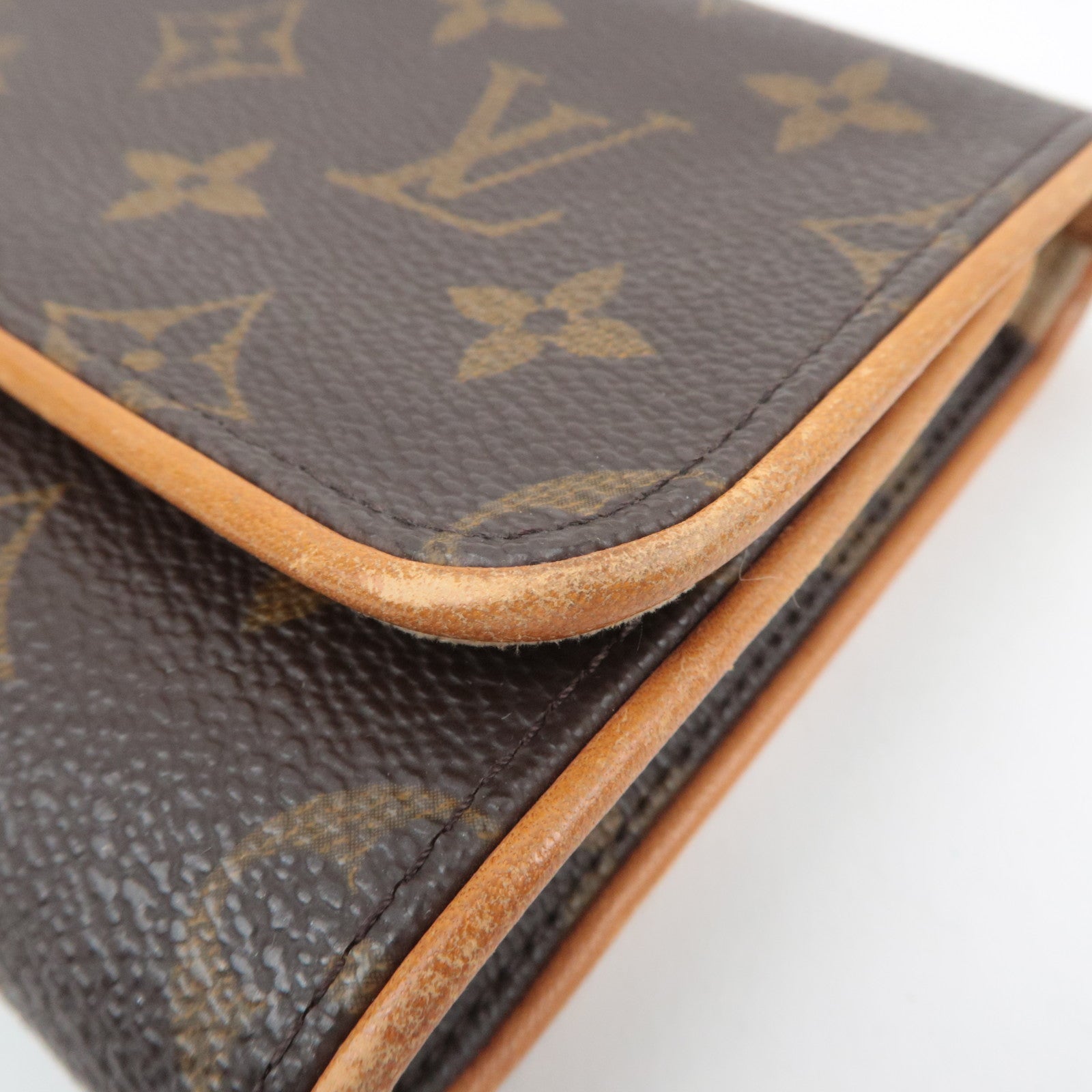 Louis Vuitton Monogram Pochette Twin GM Shoulder Bag M51852