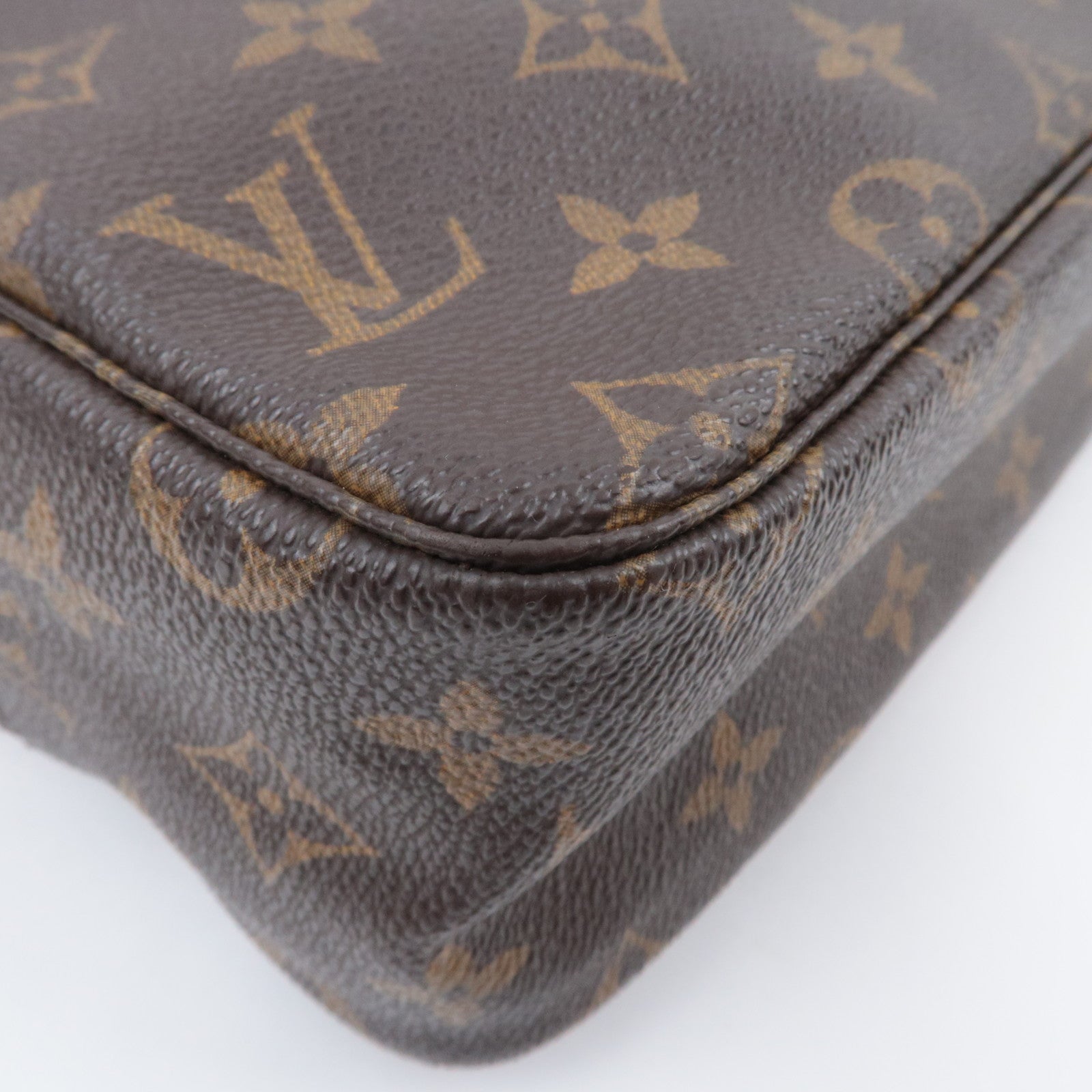 Louis Vuitton Monogram Trousse Toilette 28 Toiletry Bag M47522